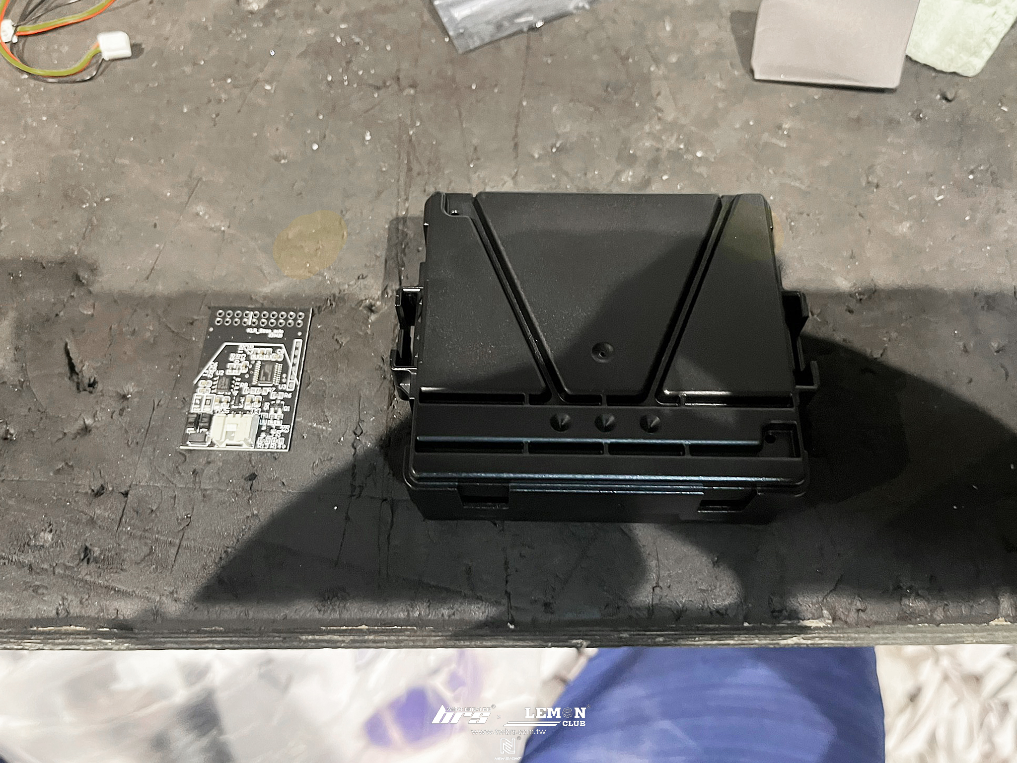 Volkswagen T6.1 安裝 網關型離手晶片