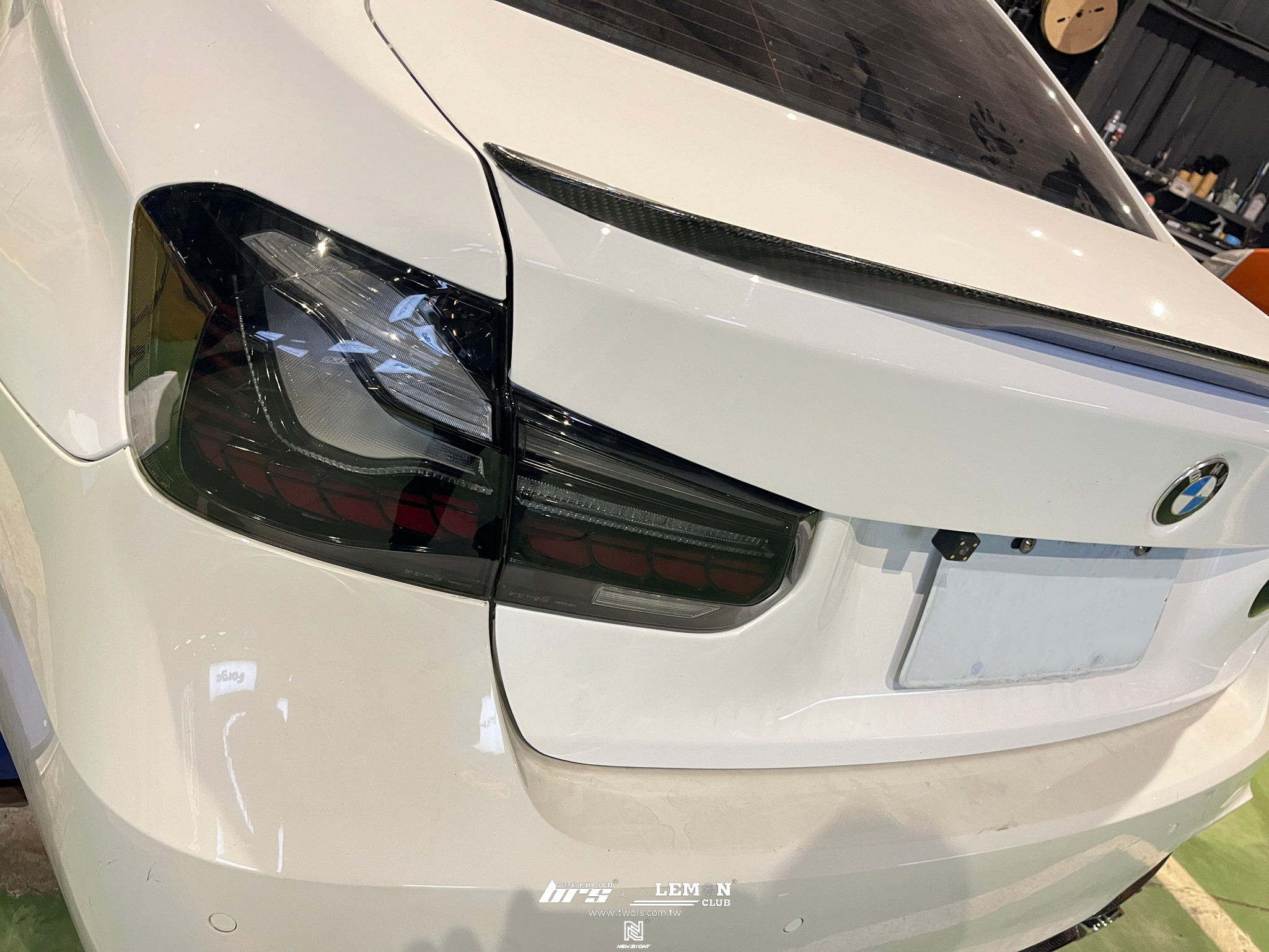 BMW F30 安裝 燻黑流水龍鱗尾燈