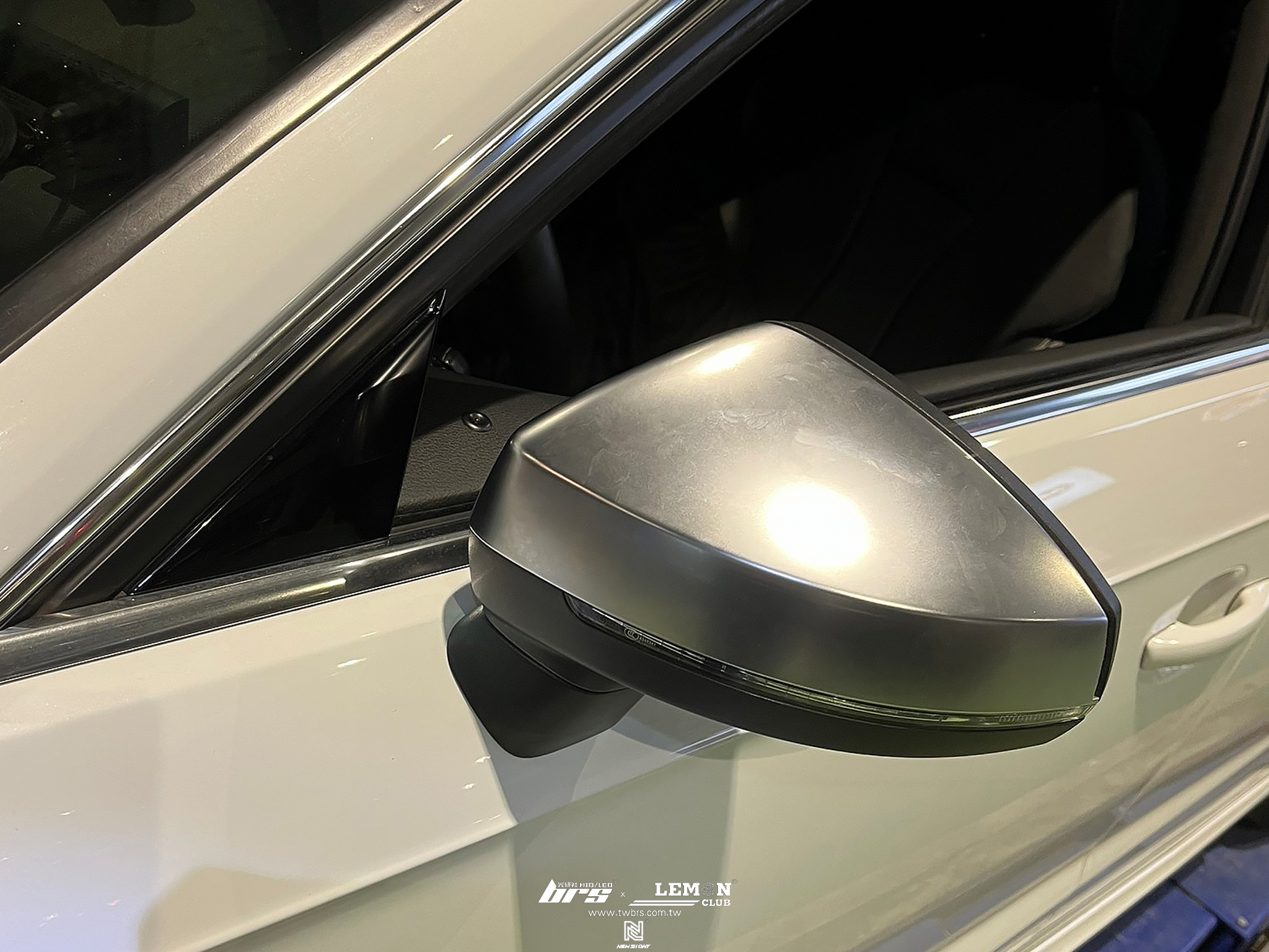Audi A3 安裝 鍍鎳銀後視鏡蓋