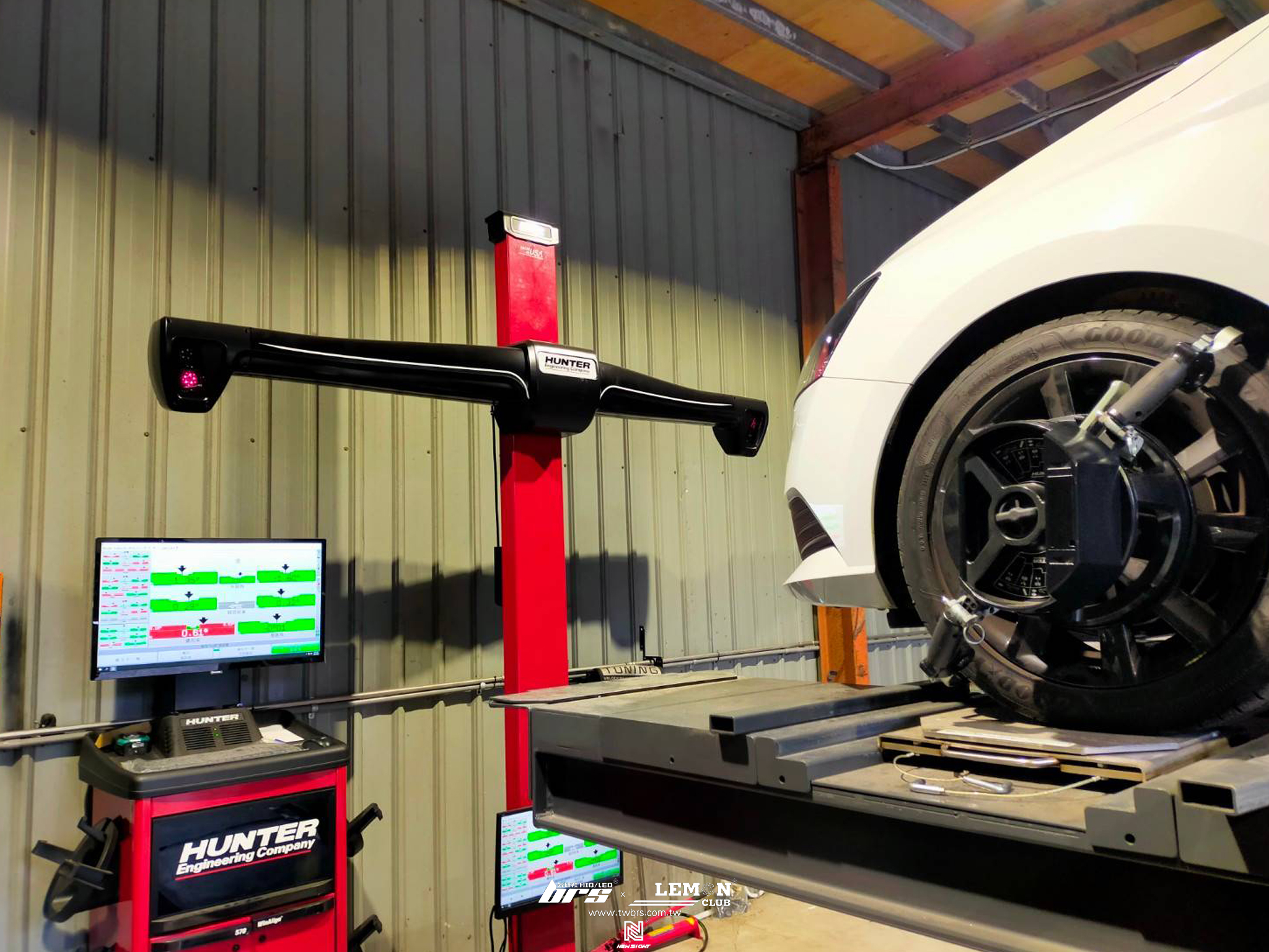 Skoda Fabia 安裝 Bilstein倍適登B12避震器+Eibach艾巴短彈簧+HUNTER 3D電腦四輪定位