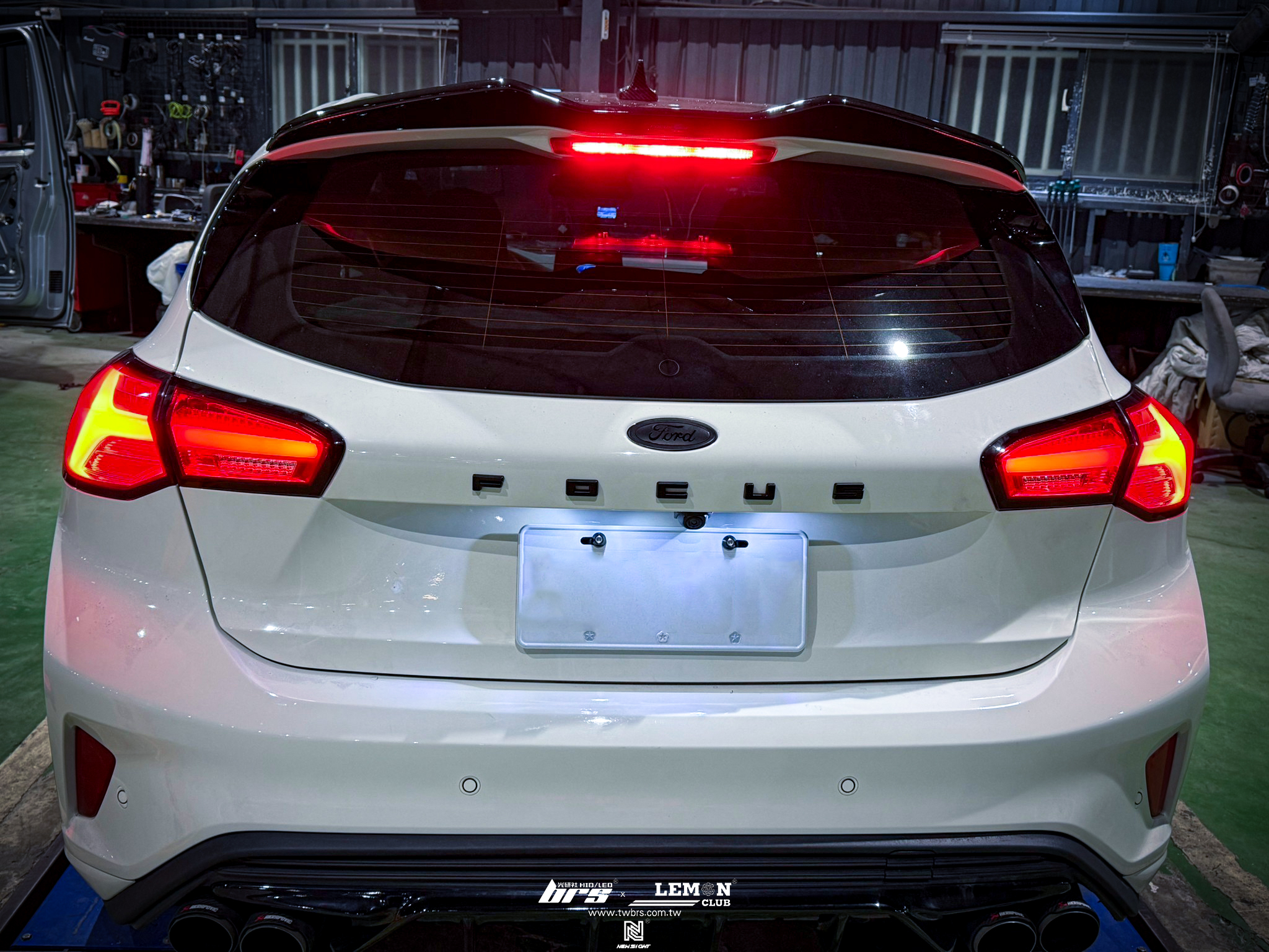 Ford Focus MK4 安裝 紅殼LED尾燈