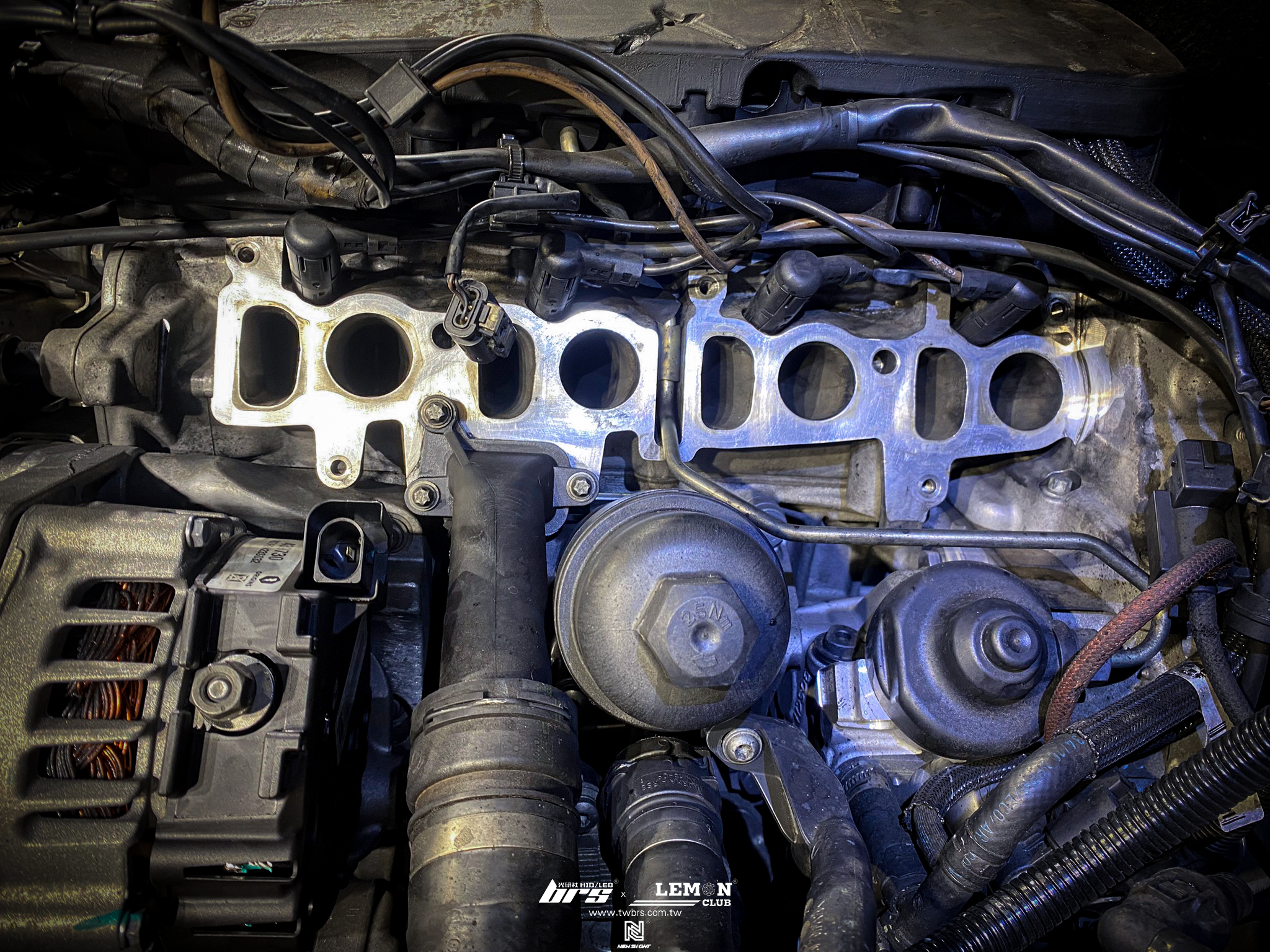 BMW F11 520D 保養 VALEO發電機+進氣岐管墊片更換+節氣門墊片更換+核桃沙清洗積碳+節氣門清洗+外皮帶更換