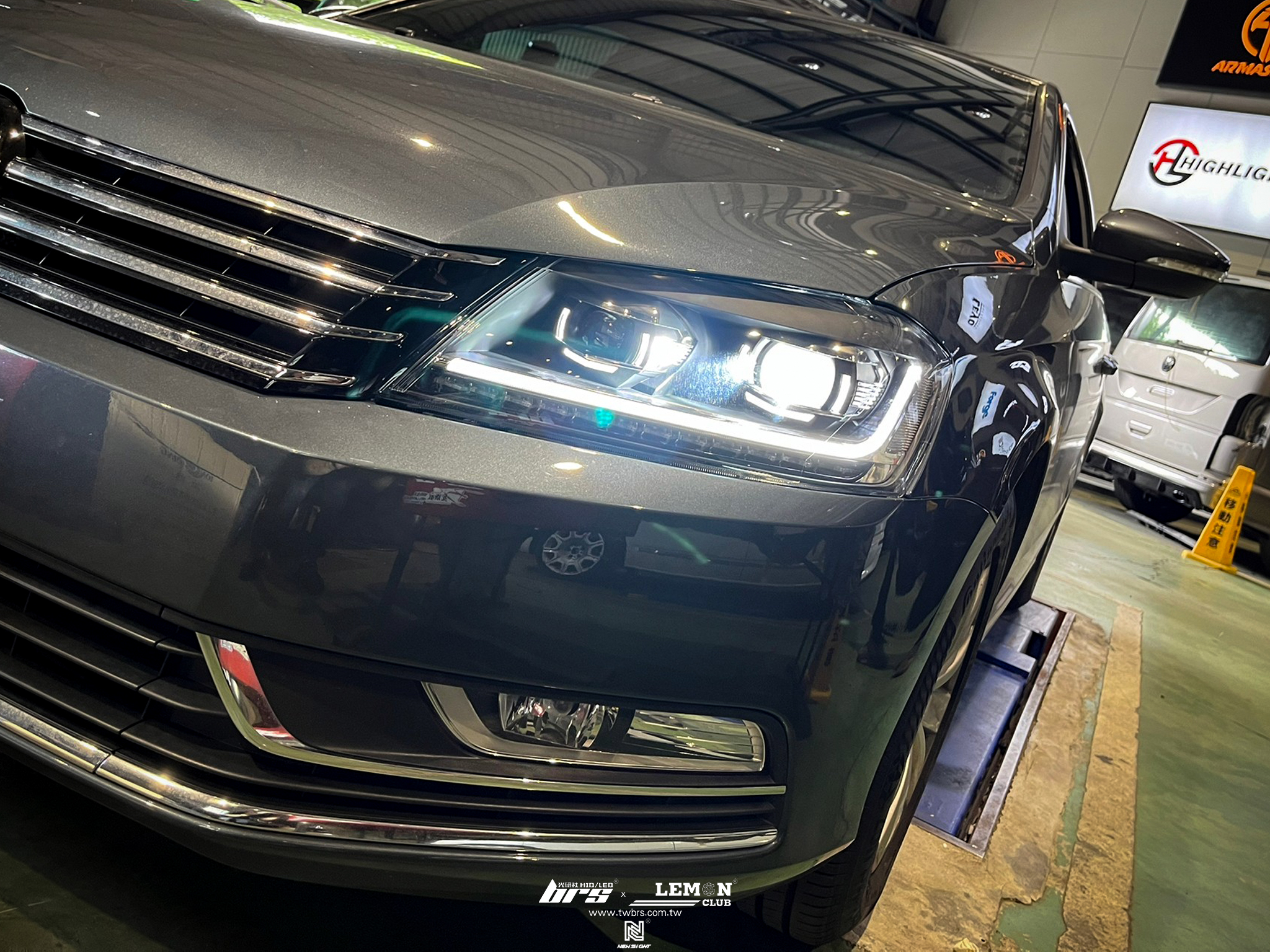 Volkswagen Passat B7 安裝 惡魔眼大燈總成-流水款+D2H 6500K 高階款LED