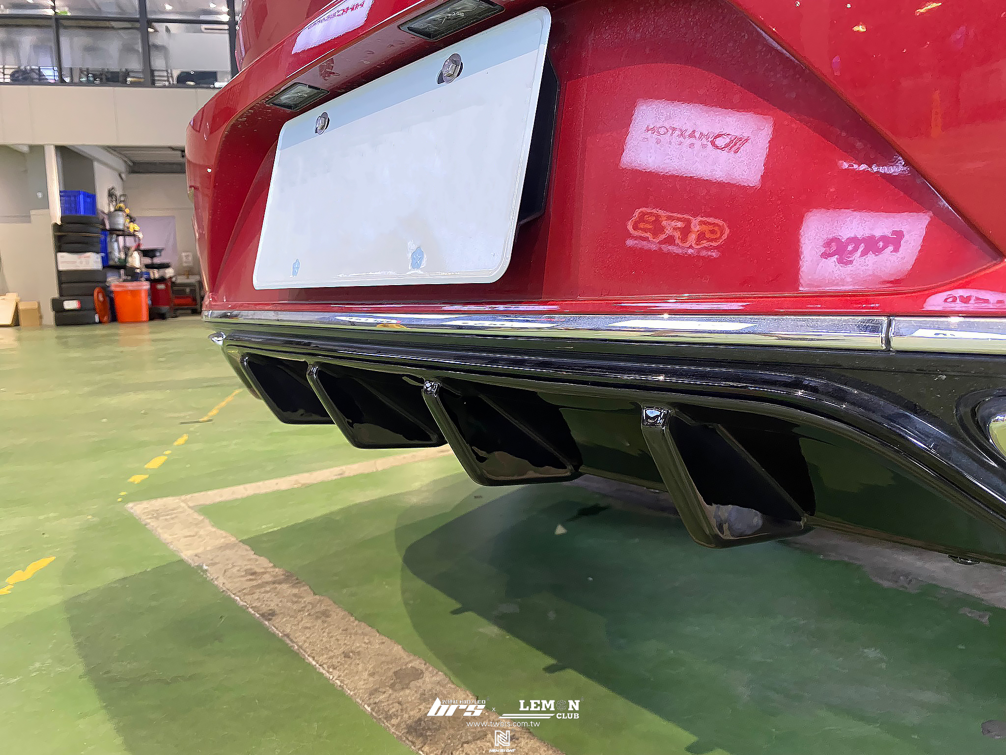 Volkswagen Arteon 安裝 SB 類MAX 尾翼+RL 類MAX 後下擾流