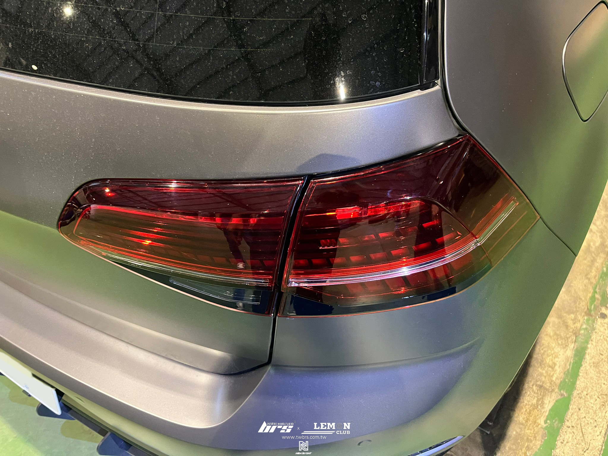 Volkswagen Golf 7.5 安裝 副廠流水LED尾燈