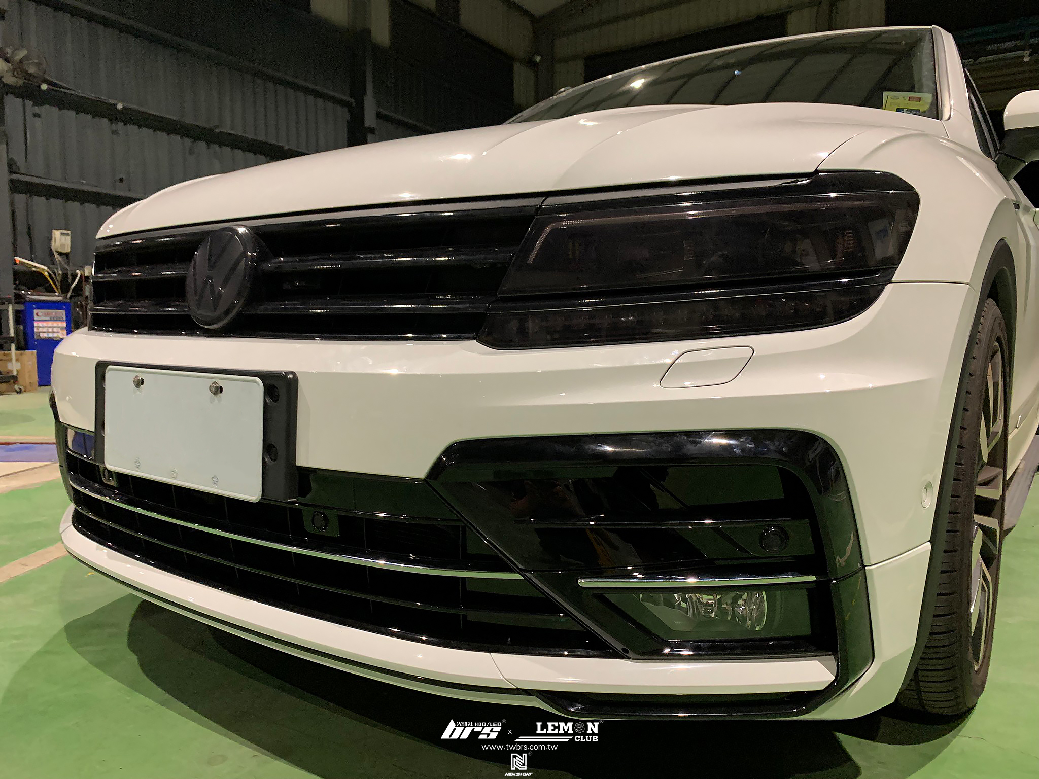 Volkswagen New Tiguan 安裝 R-Line 前保桿