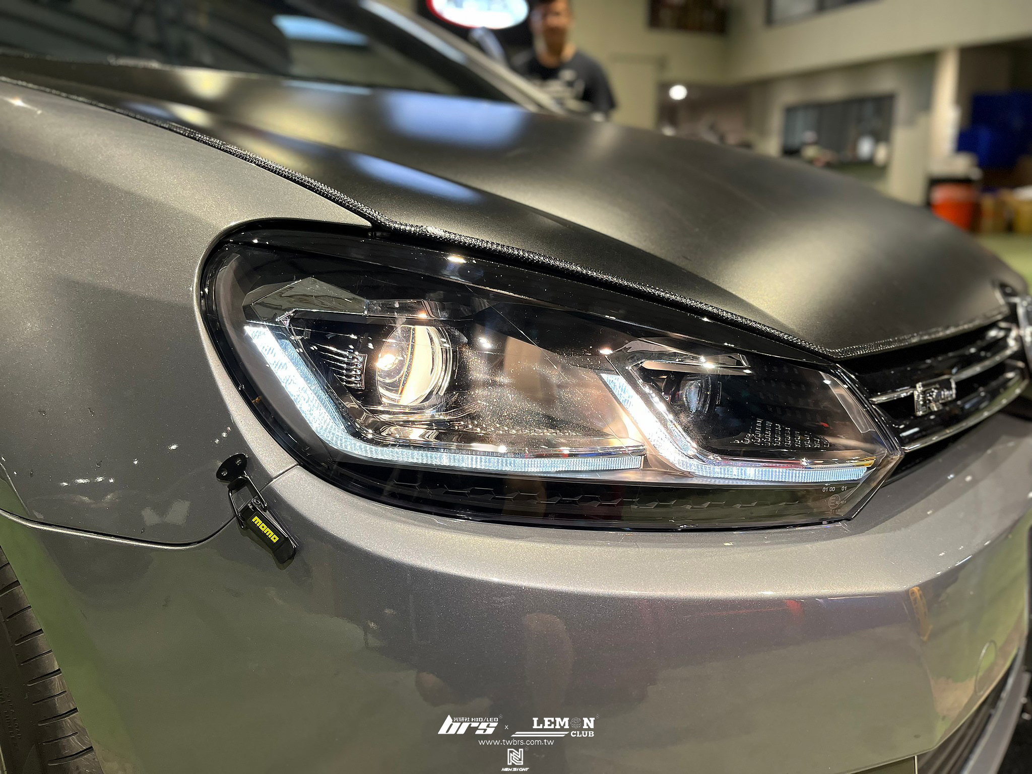 Volkswagen Golf 6 安裝 6改7.5銀線魚眼大燈總成