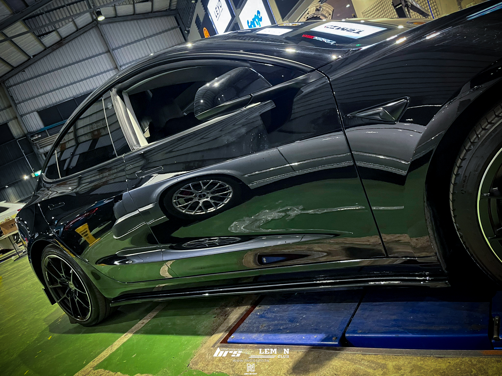 Tesla Model3 安裝 類MAX側裙