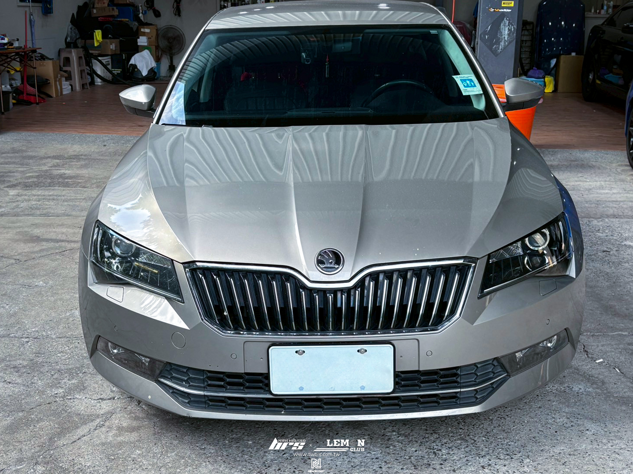 Skoda Superb 安裝 4顆升級8顆雷達