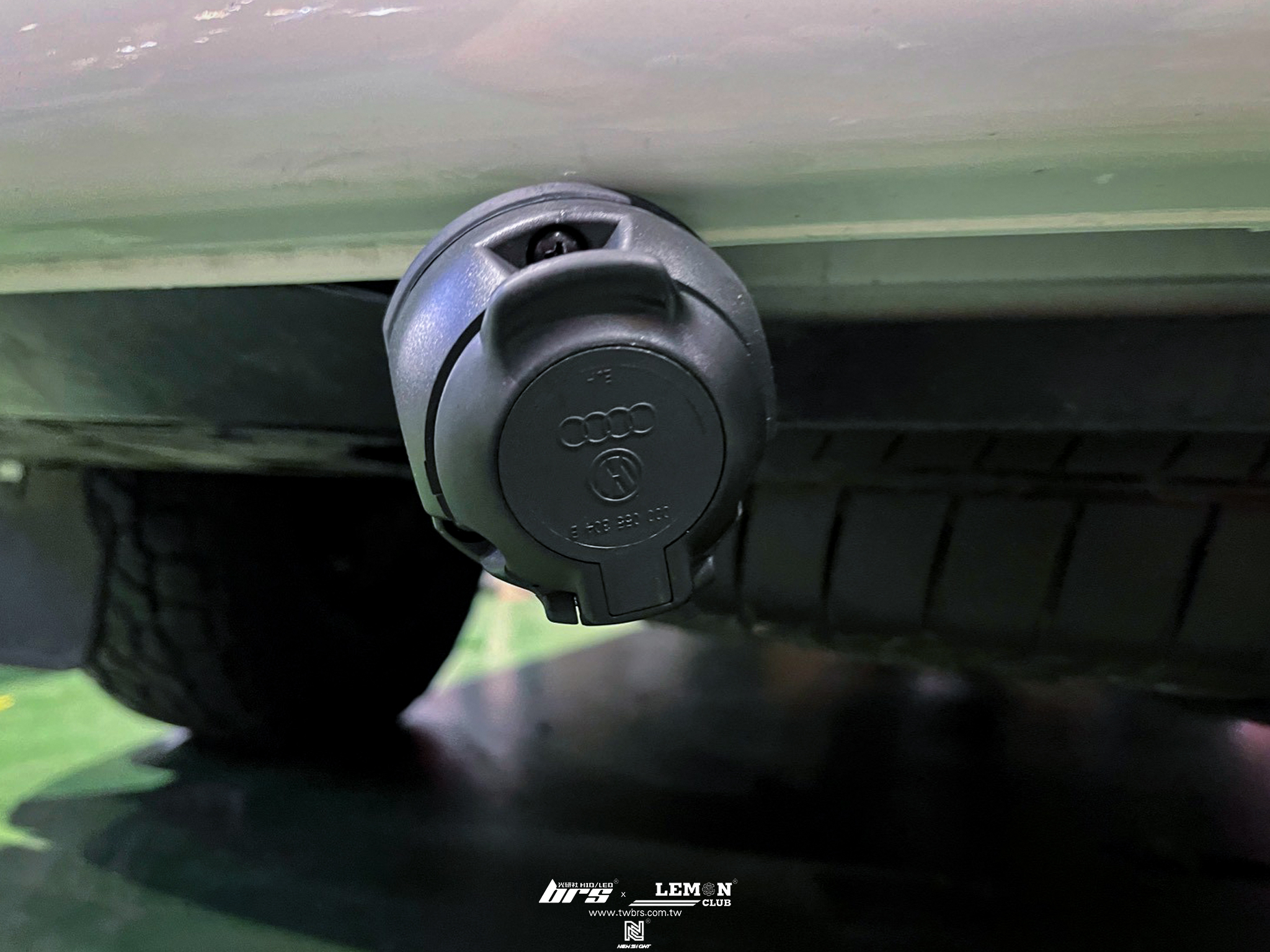 Volkswagen T6.1 安裝 原廠拖車勾線組