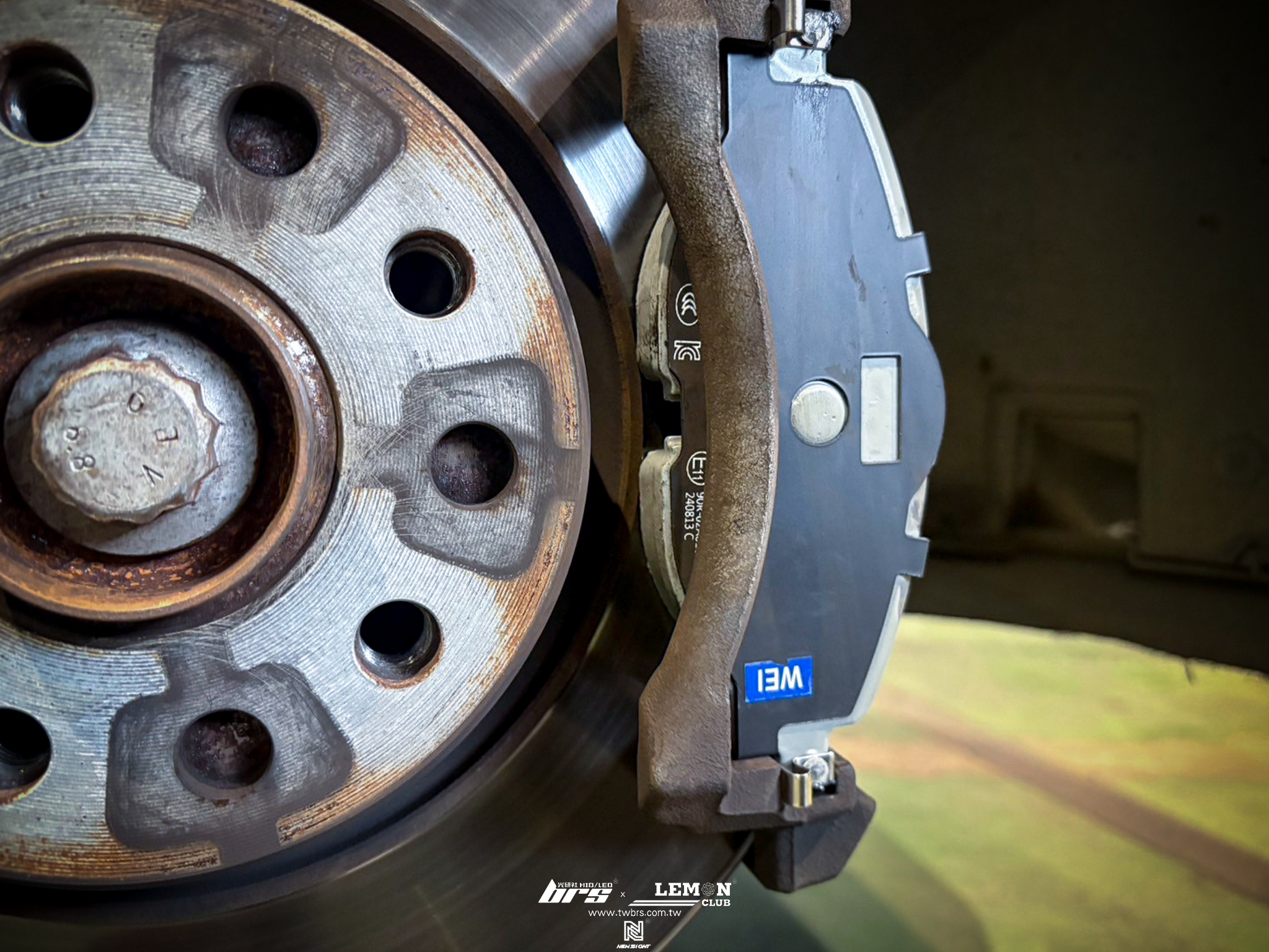 Volkswagen Arteon 安裝 前Brembo來令片(黑皮)