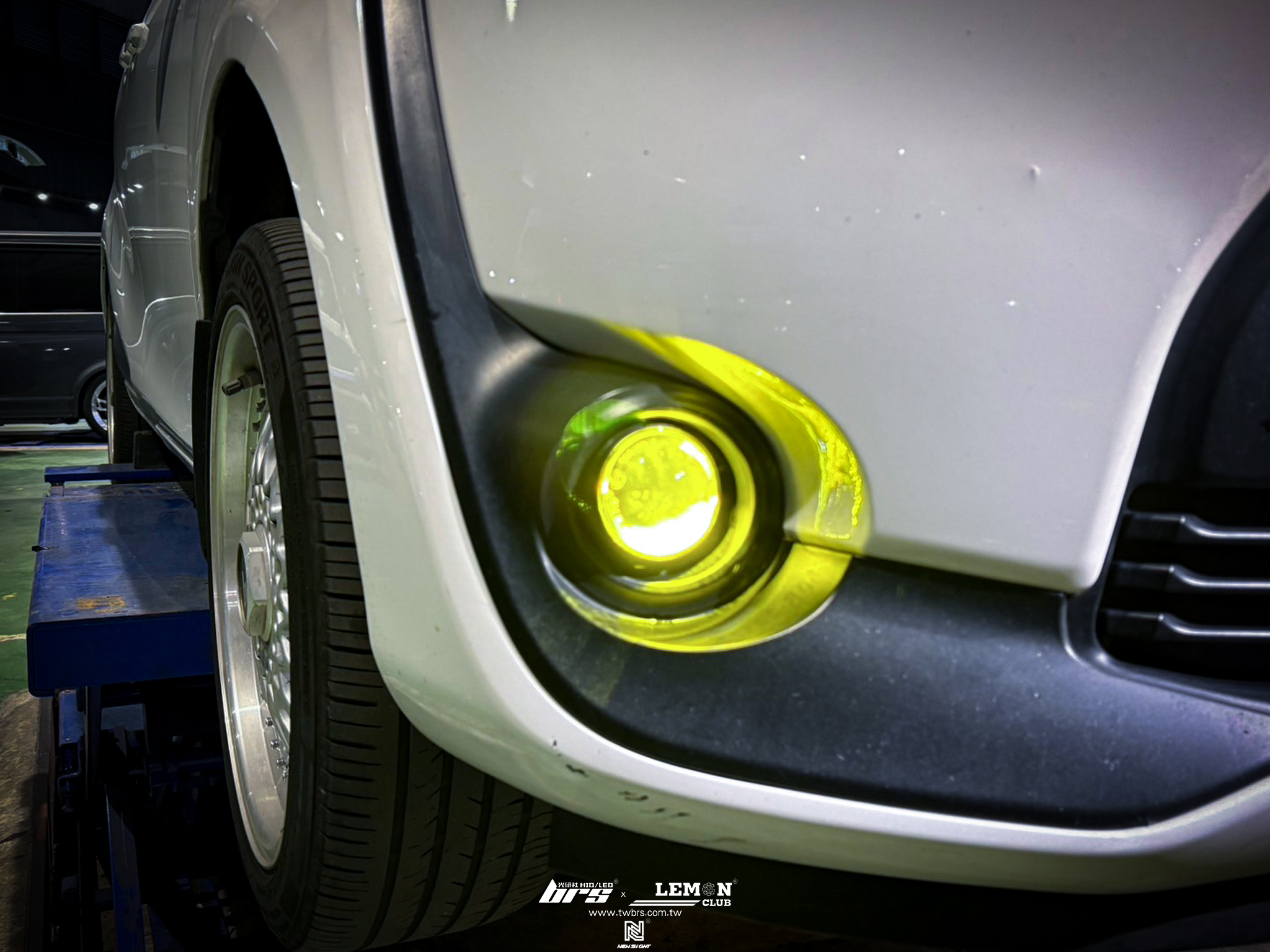 Toyota Sienta 安裝 魚眼霧燈