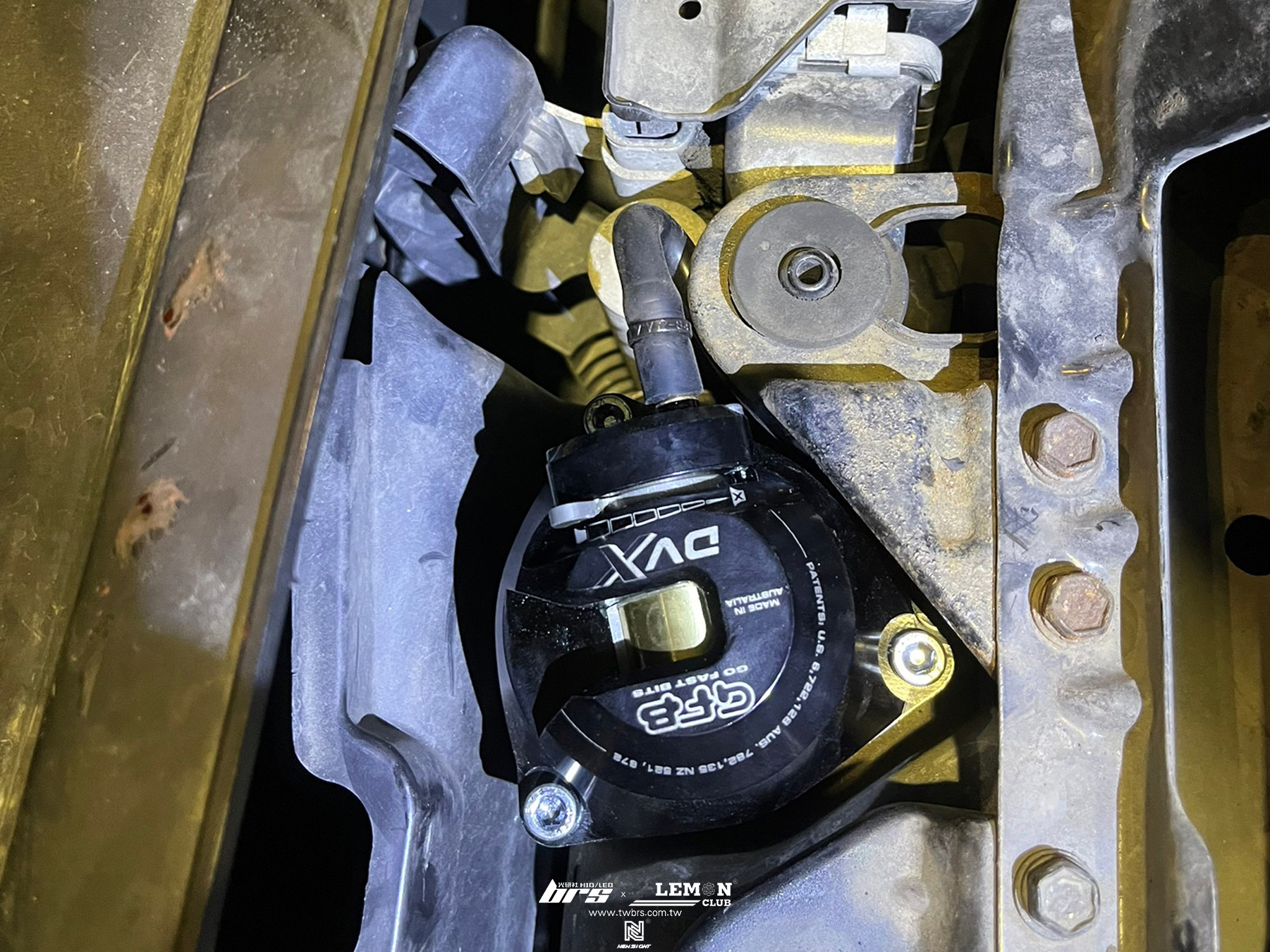 Hyundai Veloster Turbo 安裝 GFB可調式洩壓閥