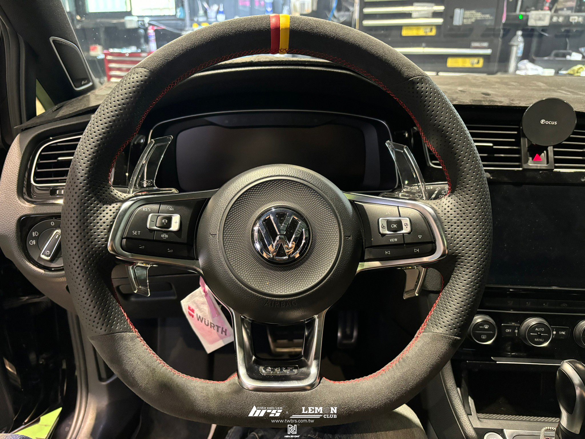 Volkswagen Golf 7 GTI 安裝 Leyo透明換檔撥片