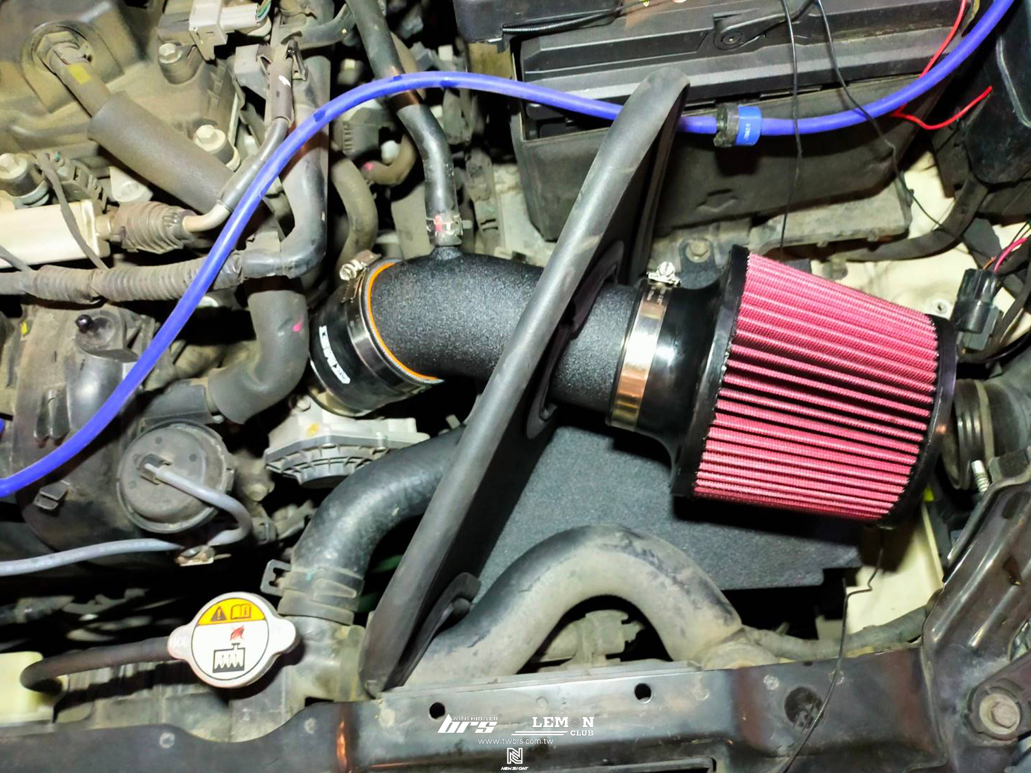 Hyundai Elantra 安裝 MST進氣系統