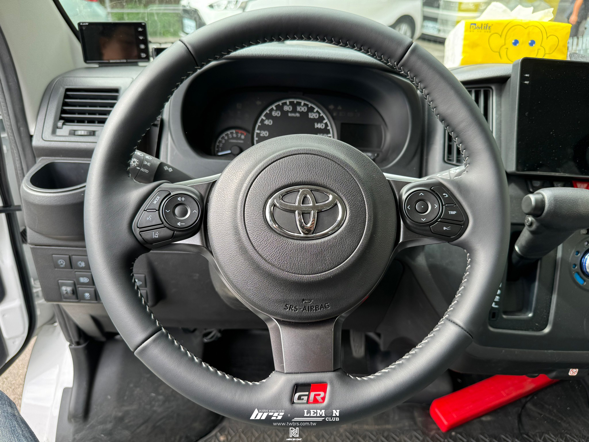Toyota Town Ace 安裝 GR方向盤