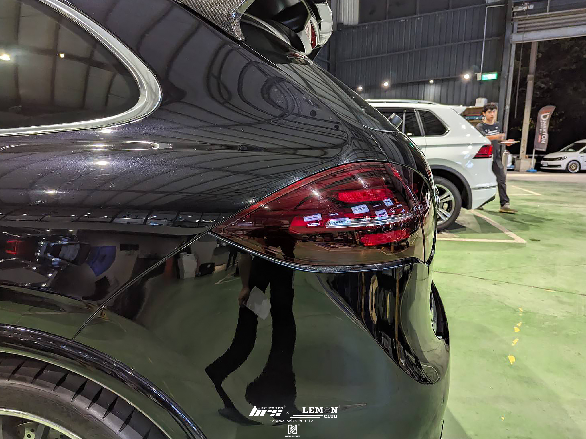 Porsche Cayenne 安裝 958.1改958.2流水尾燈