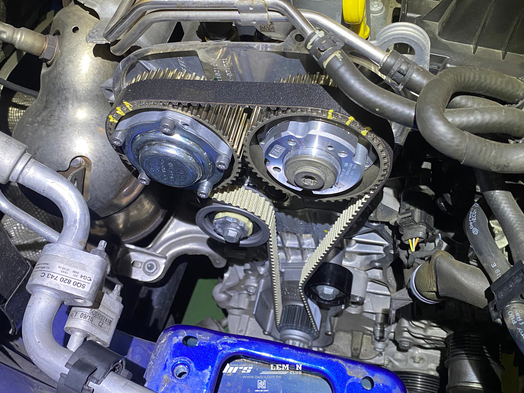 Skoda Octavia 保養(萊茵機油5W30+原廠機油芯+原廠洩油螺絲+墊片+原廠進氣濾芯+杏合醫療級MQB冷氣空調濾芯+原廠火星塞)+節氣門清洗+正時套組