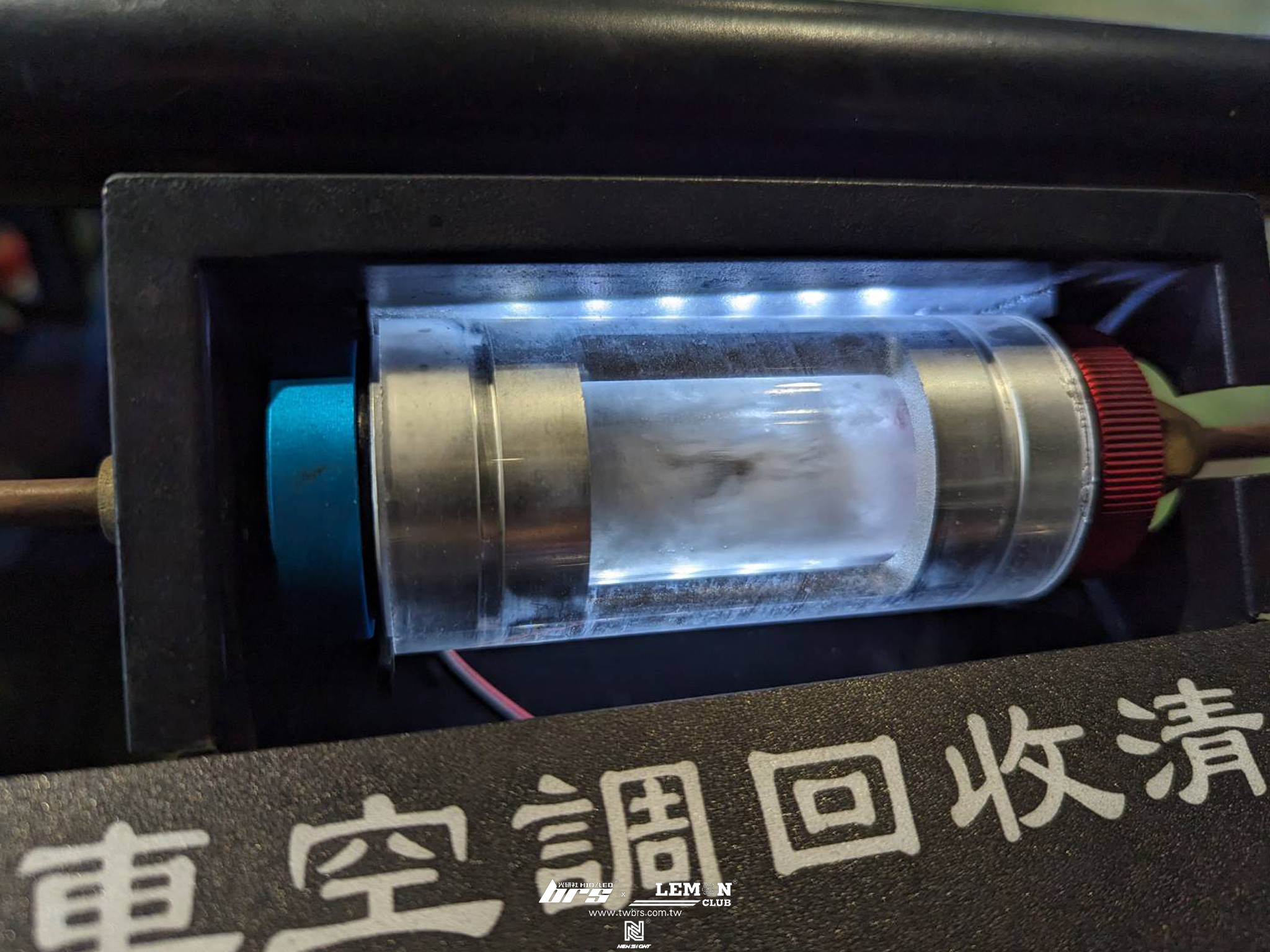 Skoda Superb 保養(DOT4號煞車油+萊茵機油0W20+原廠變速箱油+原廠機油濾芯+原廠變速箱油濾芯+原廠火星塞+原廠進氣濾芯)+冷氣清洗+節氣門清洗