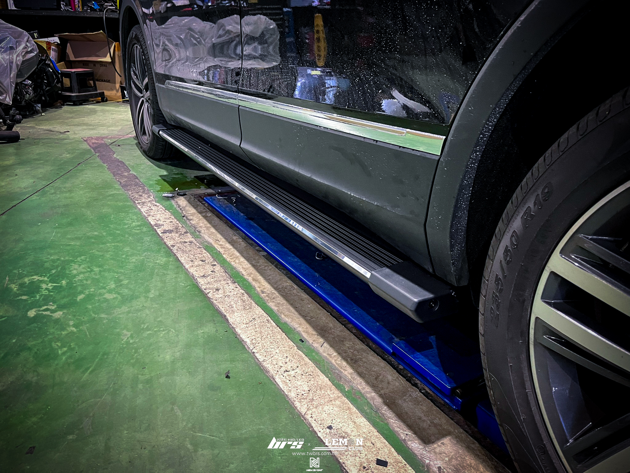 Volkswagen New Tiguan 安裝 專用側邊踏板