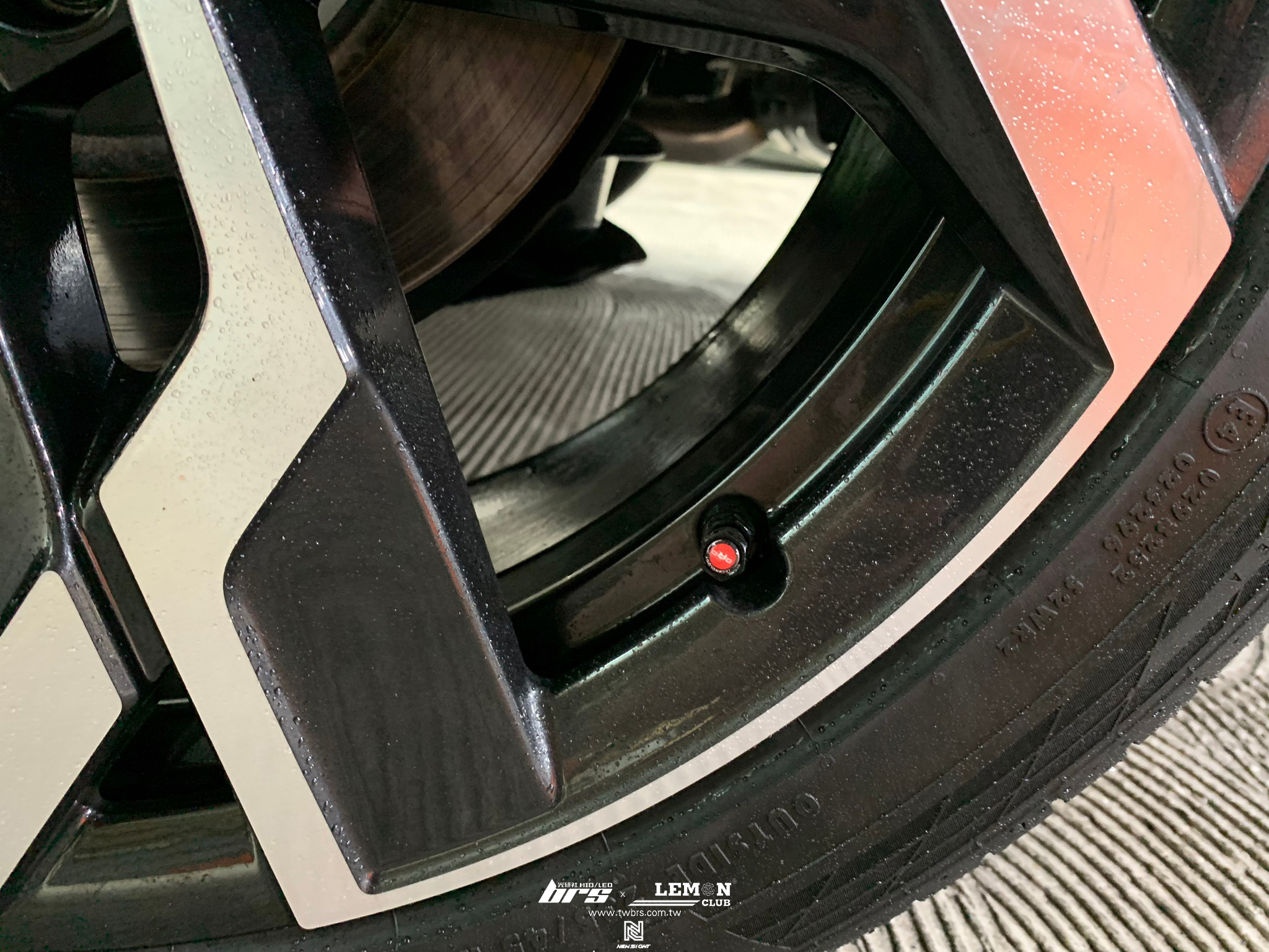 Skoda Kodiaq 安裝 原廠直接式胎壓(二代胎壓)+ORO金屬氣嘴(黑色)