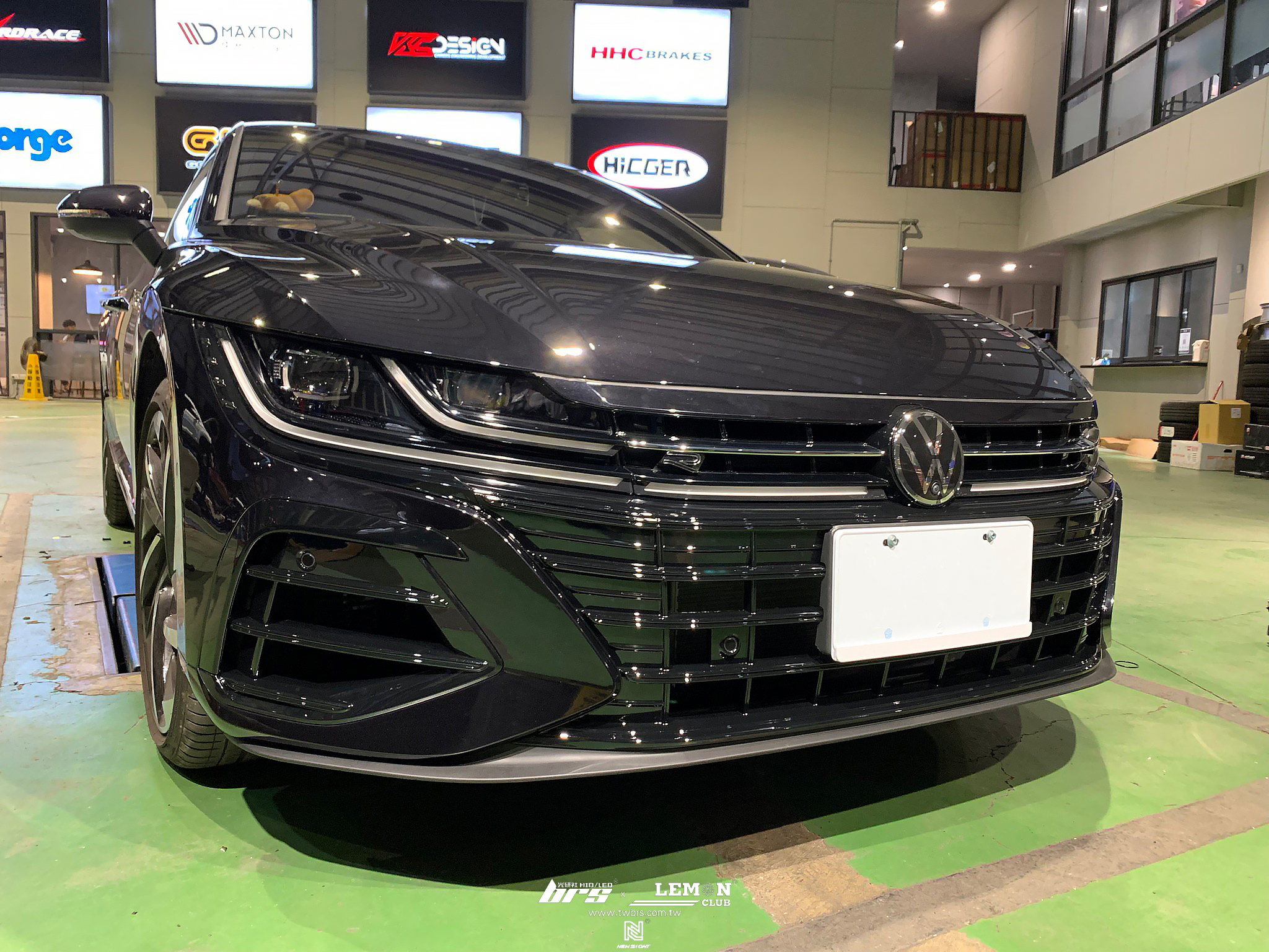Volkswagen Arteon 安裝 原廠R前保桿