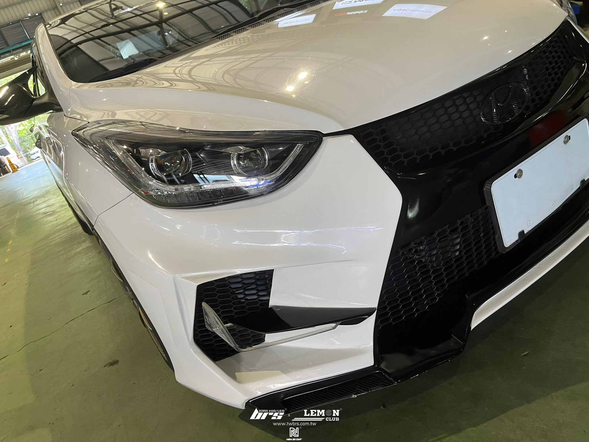 Hyundai Elantra 安裝 Elantra 黑底魚眼大燈總成+大燈HIGHLIGHT SS款(高階款) 6500K LED