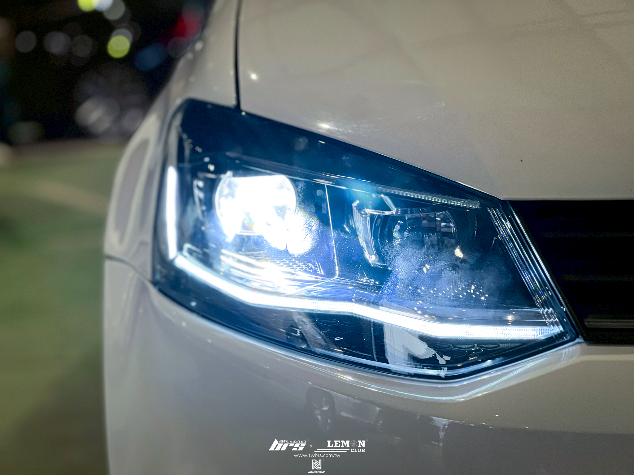 Volkswagen Polo 安裝 類AW魚眼大燈總成+D2H 6500K 高階款LED