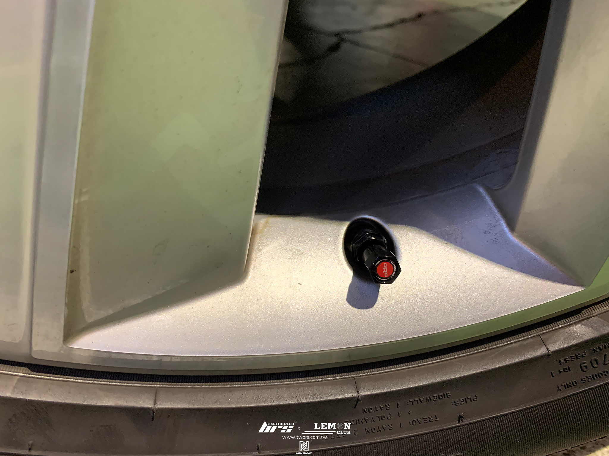 Skoda Kodiaq 安裝 原廠直接式胎壓(二代胎壓)+ORO金屬氣嘴(黑色)