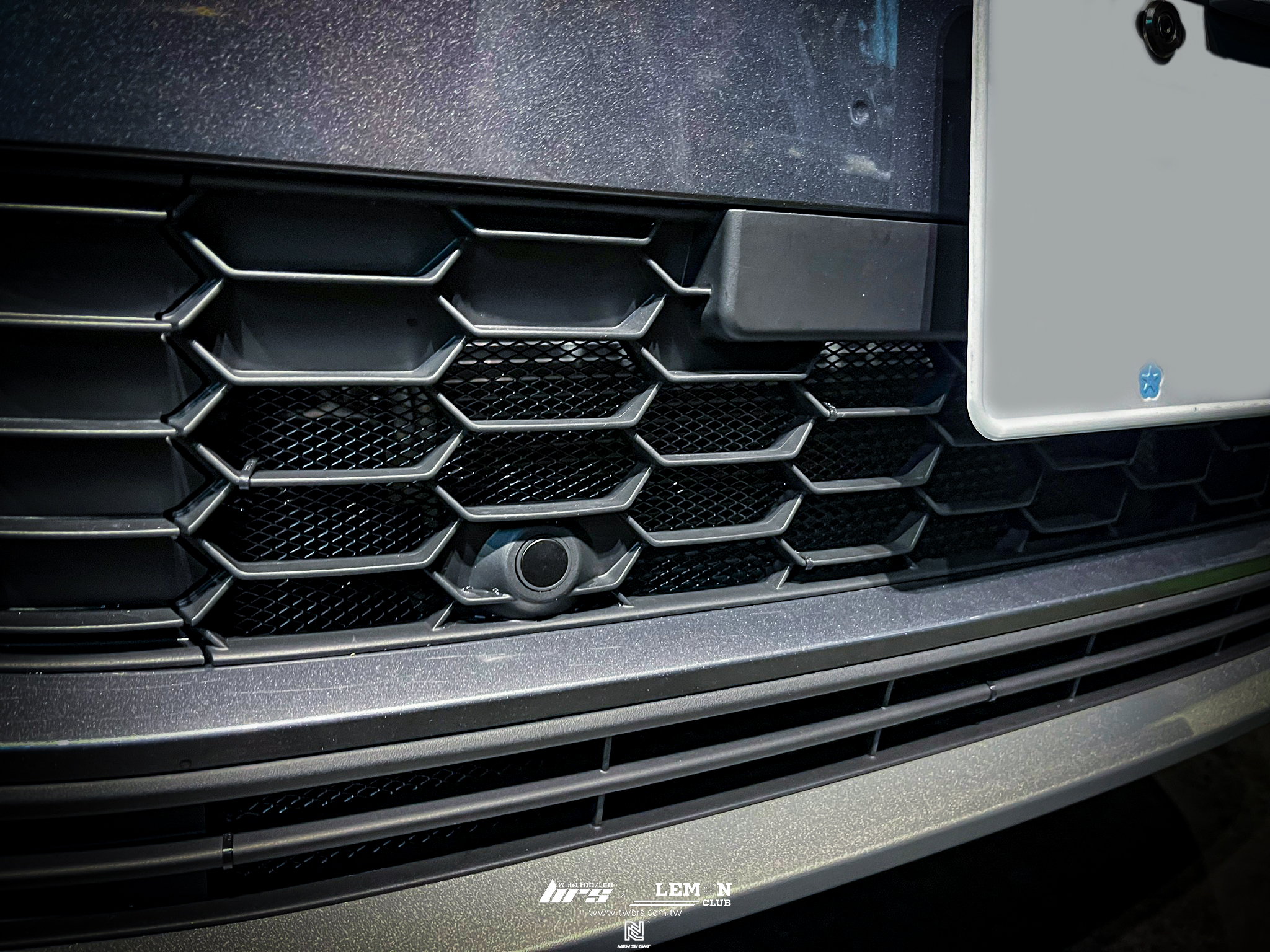 Skoda Kodiaq 安裝 保桿防跳石網