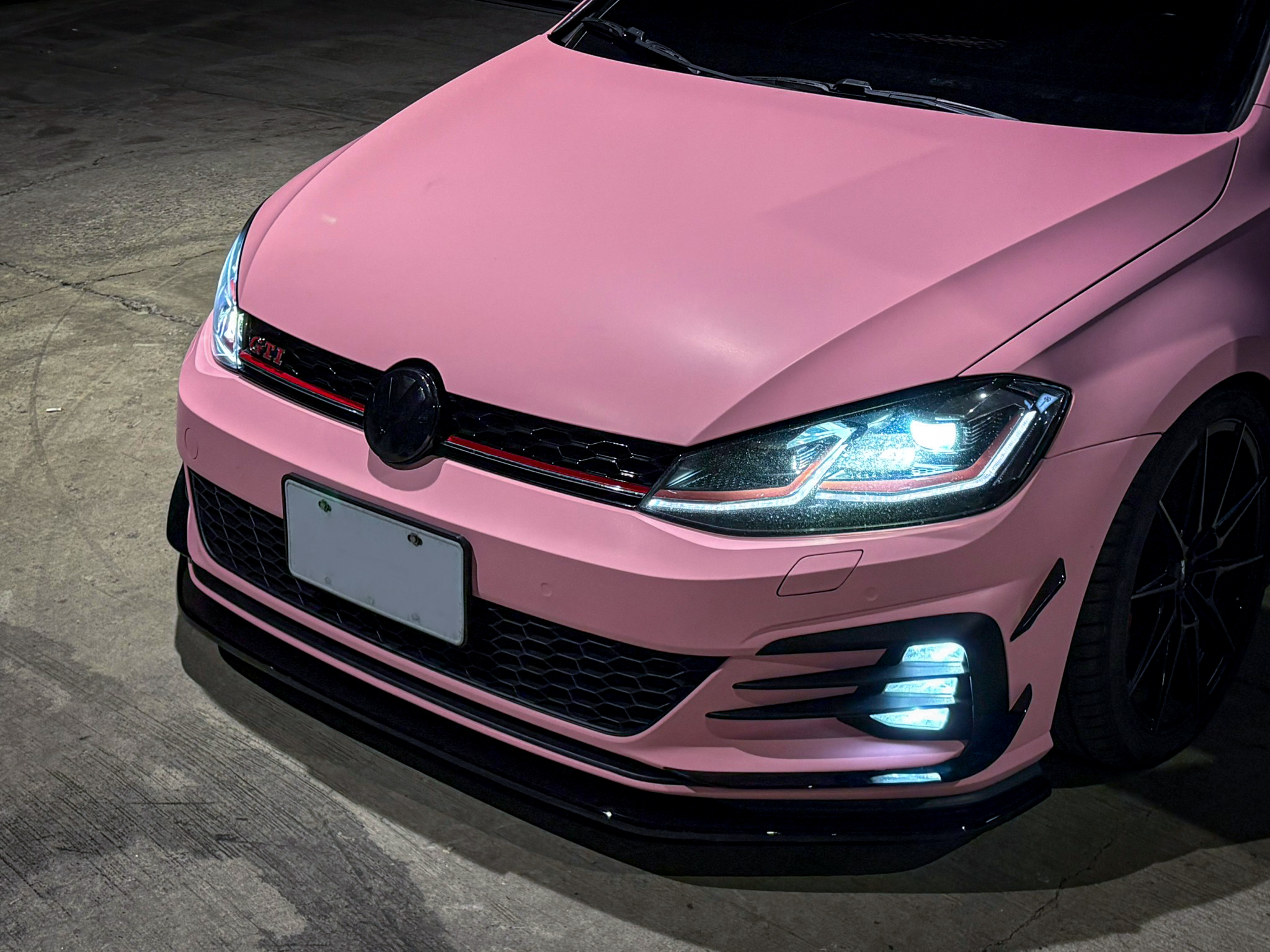 Volkswagen Golf 7.5 GTI 安裝 專用類MAX前下巴