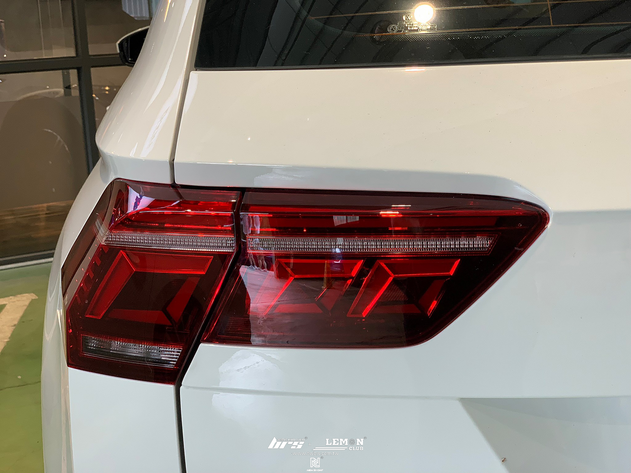 Volkswagen New Tiguan 安裝 21年式副廠動態尾燈+後視鏡流水方向燈