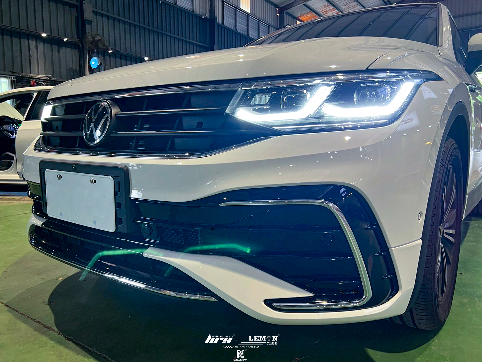 Volkswagen New Tiguan 安裝 R-Line副廠前保桿+環景校正