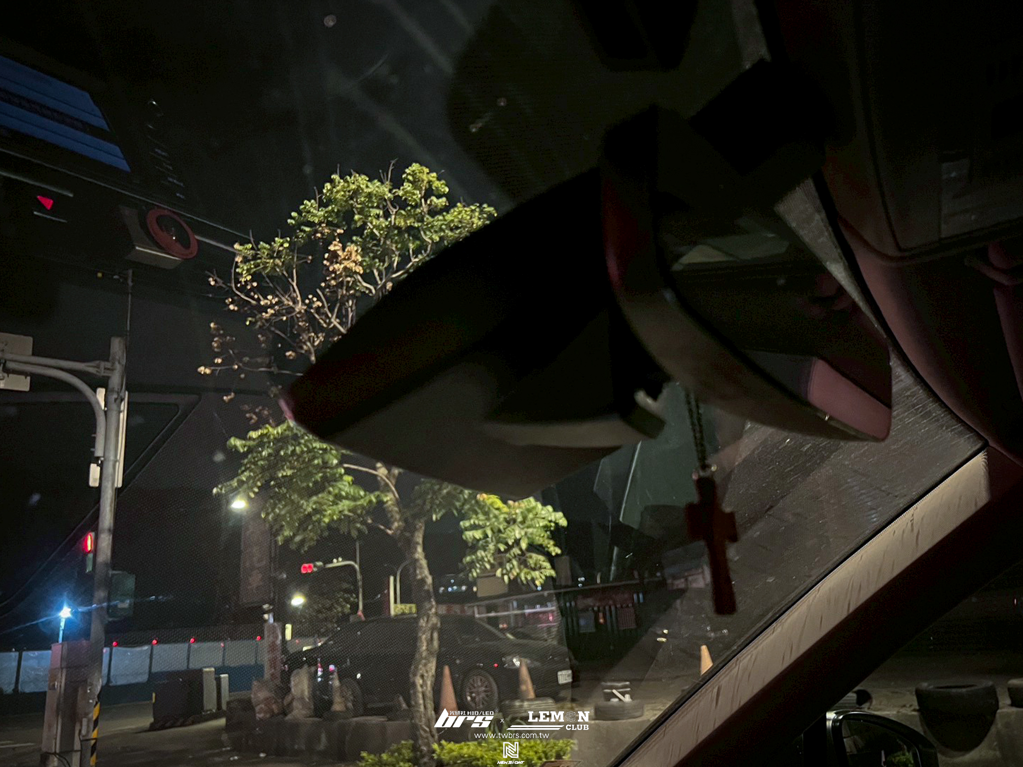 Volkswagen New Tiguan 安裝 免換玻璃車道保持套件+原廠2Q0盲點偵測系統(鏡片式)