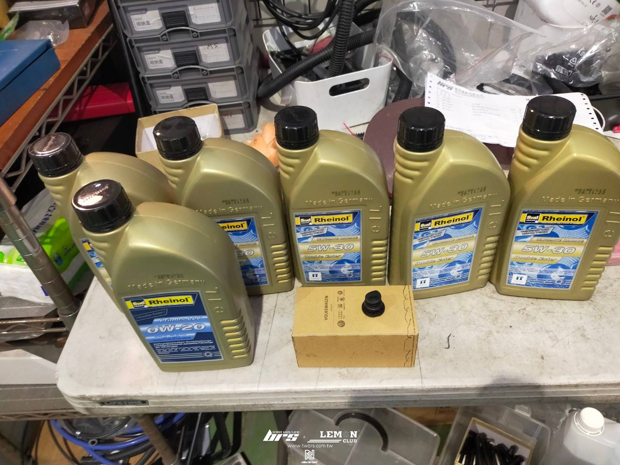 Skoda Octavia 保養 德國Rheinol萊茵機油5W30更換+原廠機油芯更換+原廠洩油螺絲+墊片更換