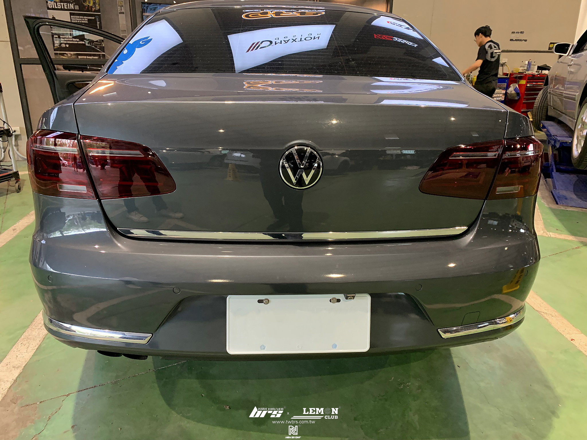 Volkswagen Passat B7 安裝 LED尾燈
