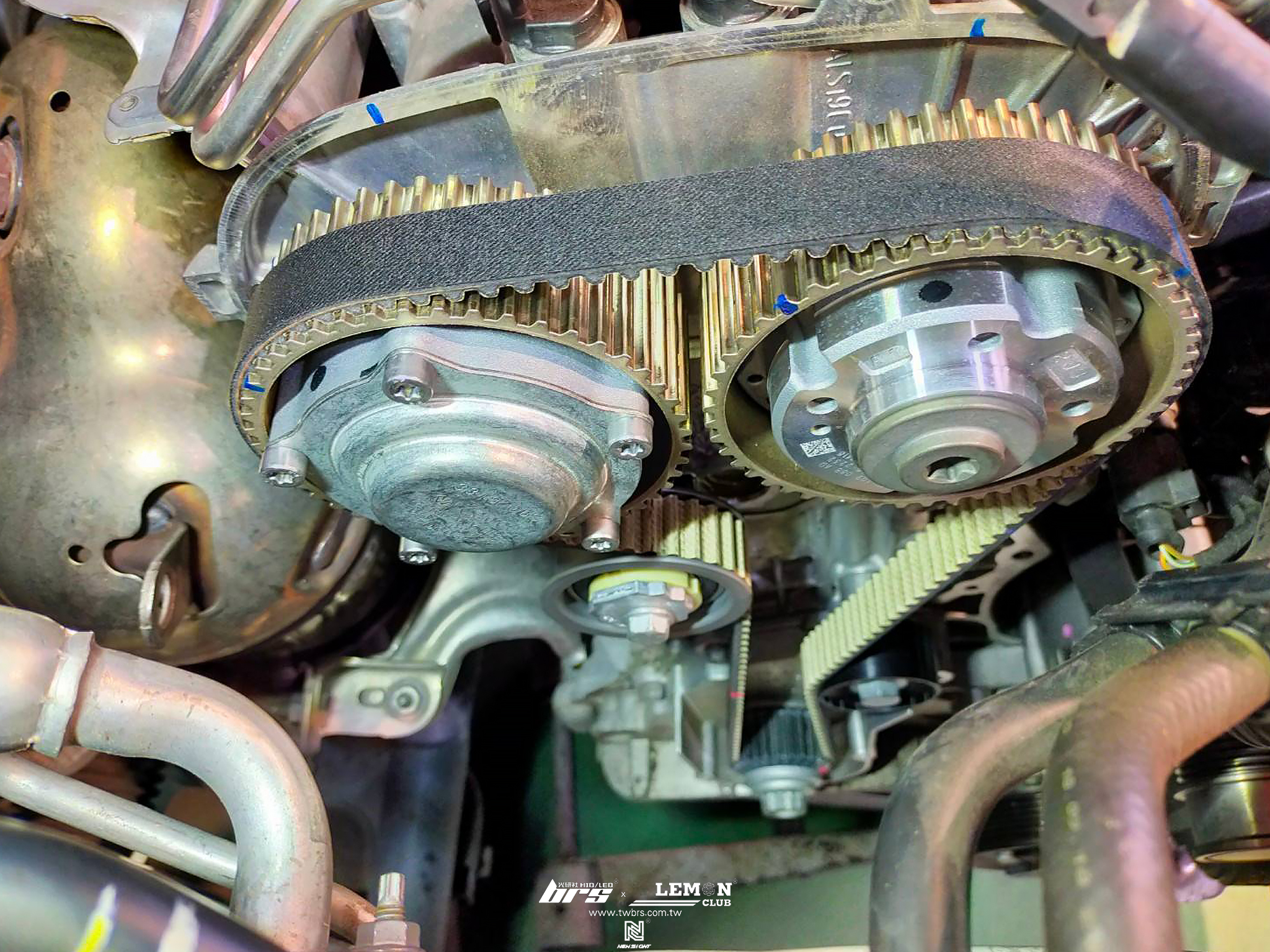 Skoda Octavia 保養(原廠進氣濾芯+引擎腳更換+變速箱腳更換+正時套組+PVC油氣分離器)+前Brembo288x25碟盤+前Brembo來令片(紅皮)