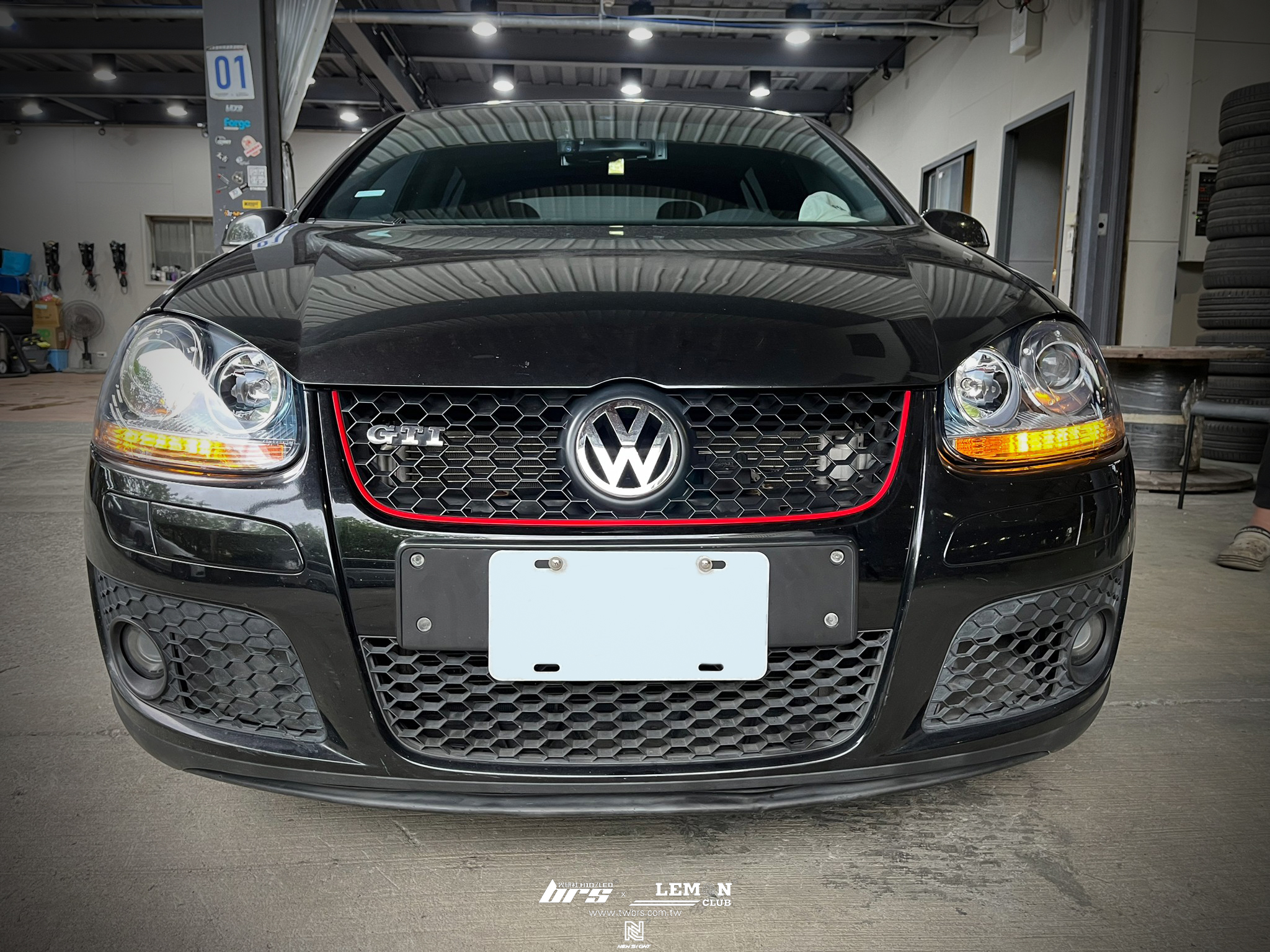Volkswagen Golf 5 GTI 安裝 原廠HID專用魚眼大燈總成