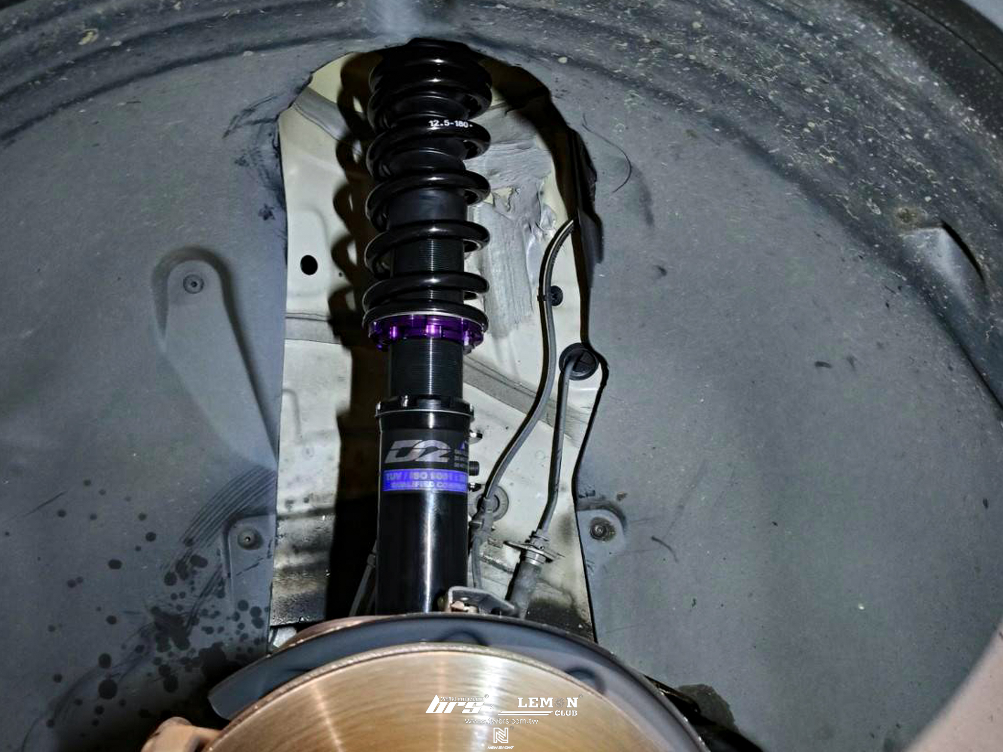 Skoda Kodiaq 安裝 D2道路版高低軟硬桶身可調避震器+HUNTER 3D電腦四輪定位