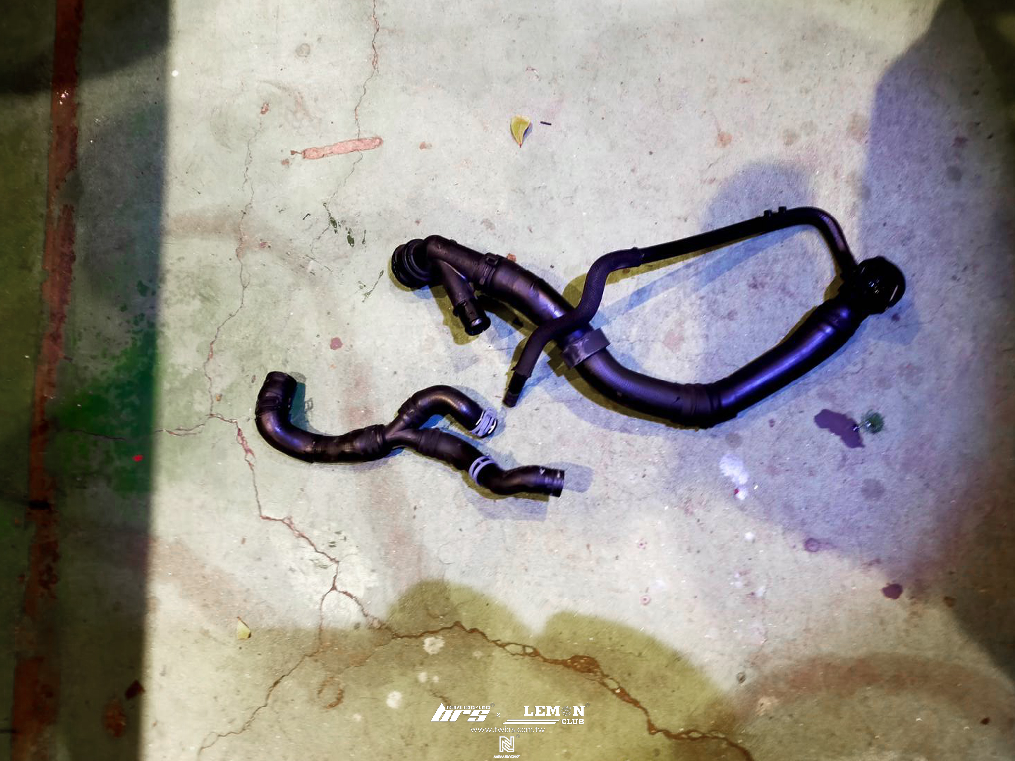 Skoda Superb 保養(上水管總成更換+副水桶+副水桶蓋更換)