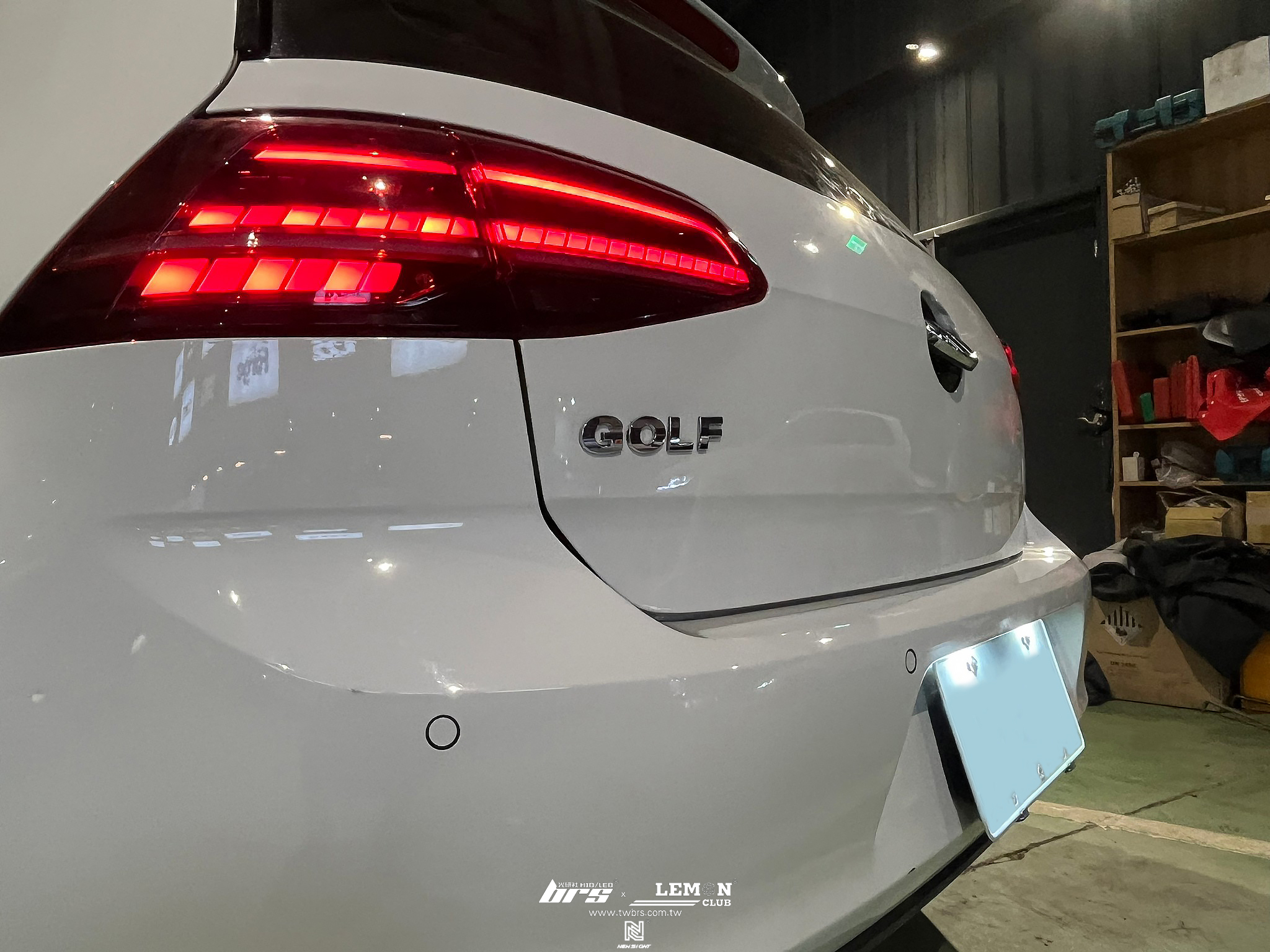 Volkswagen Golf 7 安裝 原廠LED尾燈+蜂巢反光片+DOD FS580+ 行車紀錄器+倒車翻蓋鏡頭(軌跡版)+Leyo後雨刷移除塞