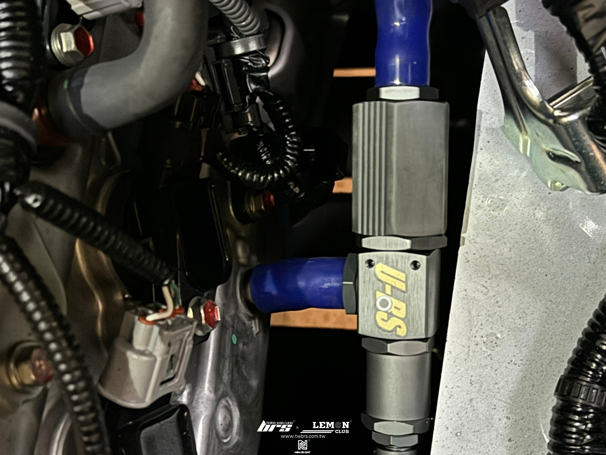 Toyota Town Ace 安裝 U-BS曲軸負壓調整器