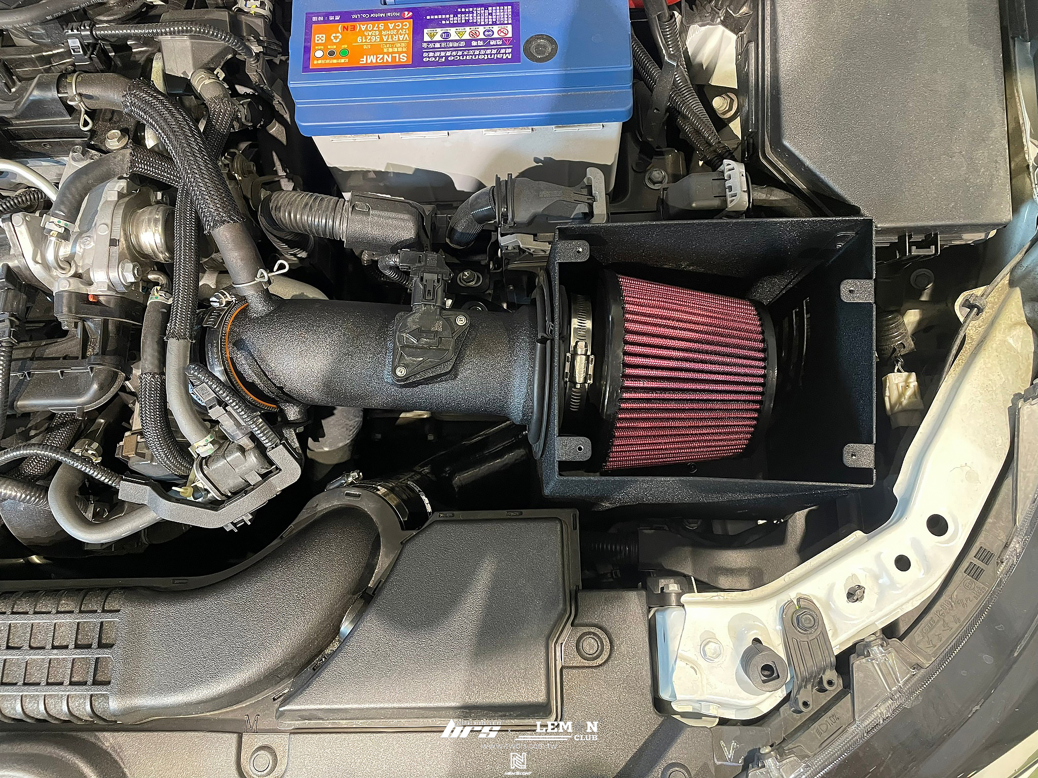 Toyota Auris 安裝 MST進氣系統