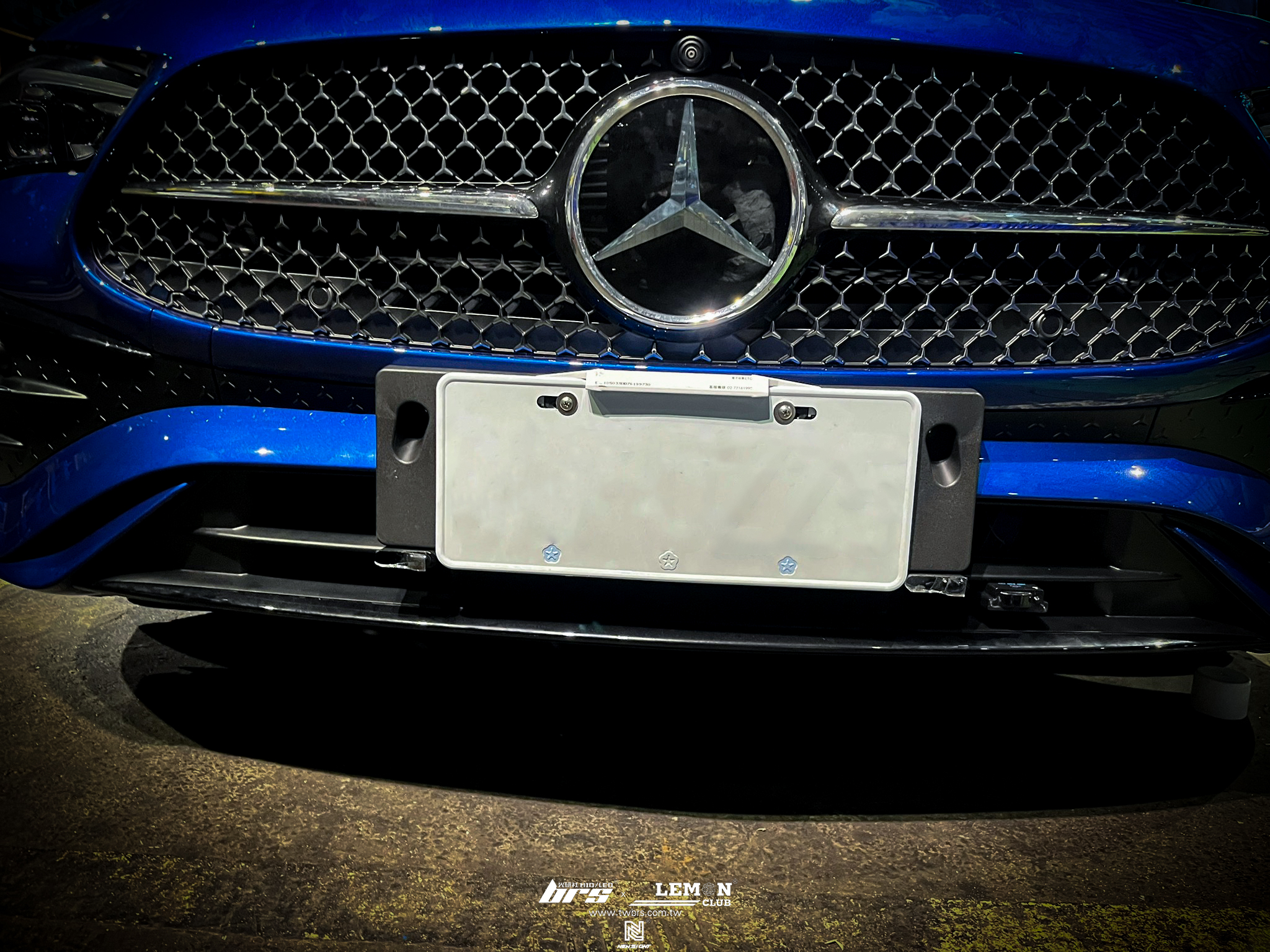 Benz CLE 300 安裝 GPS-7688測速器+Ai11雷射防護罩