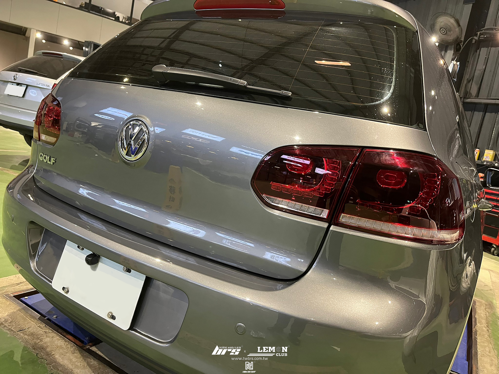 Volkswagen Golf 6 安裝 R20 尾燈