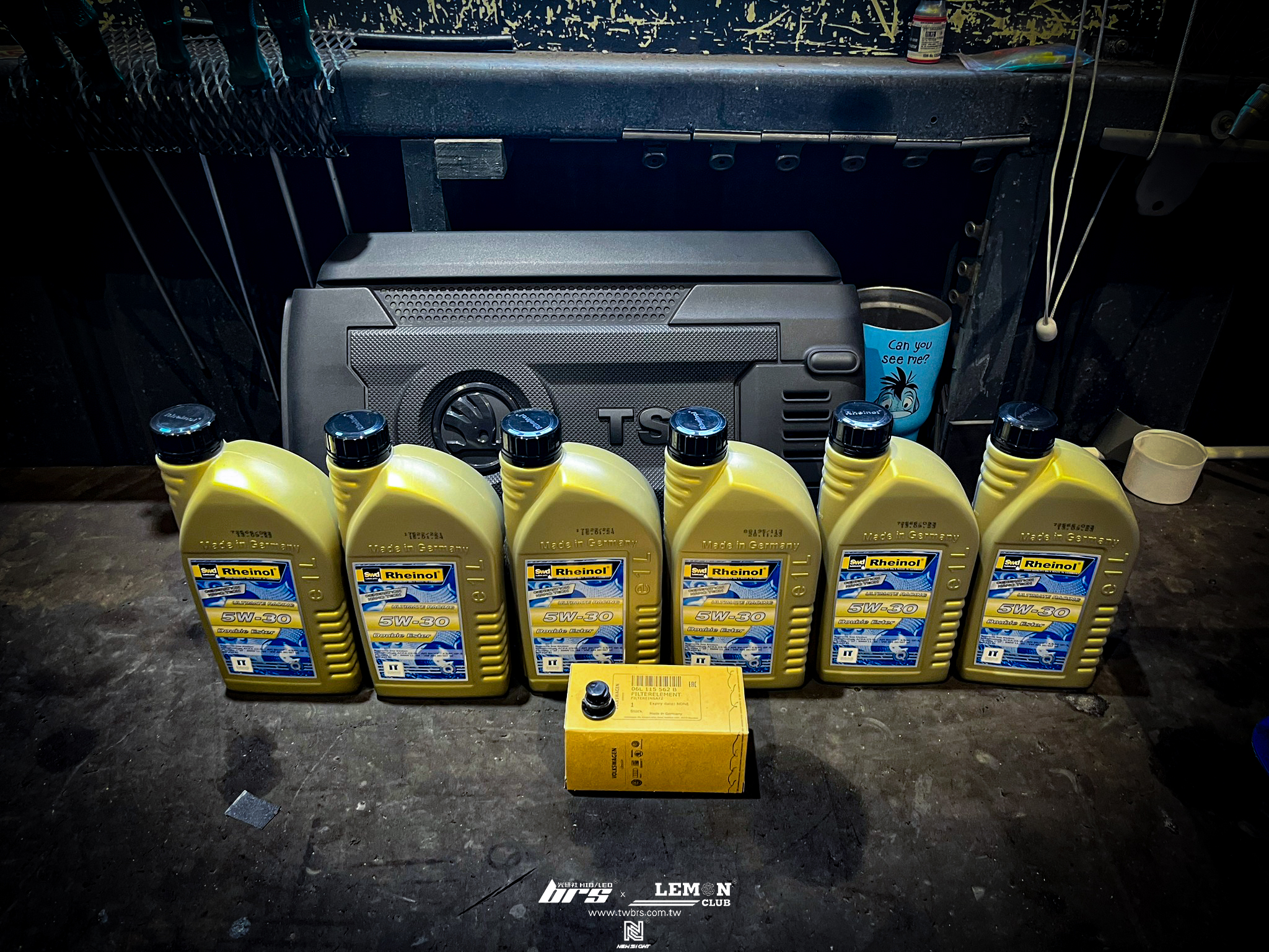 Skoda Superb 保養 德國Rheinol萊茵機油5W30更換+原廠機油芯更換+原廠洩油螺絲+墊片更換