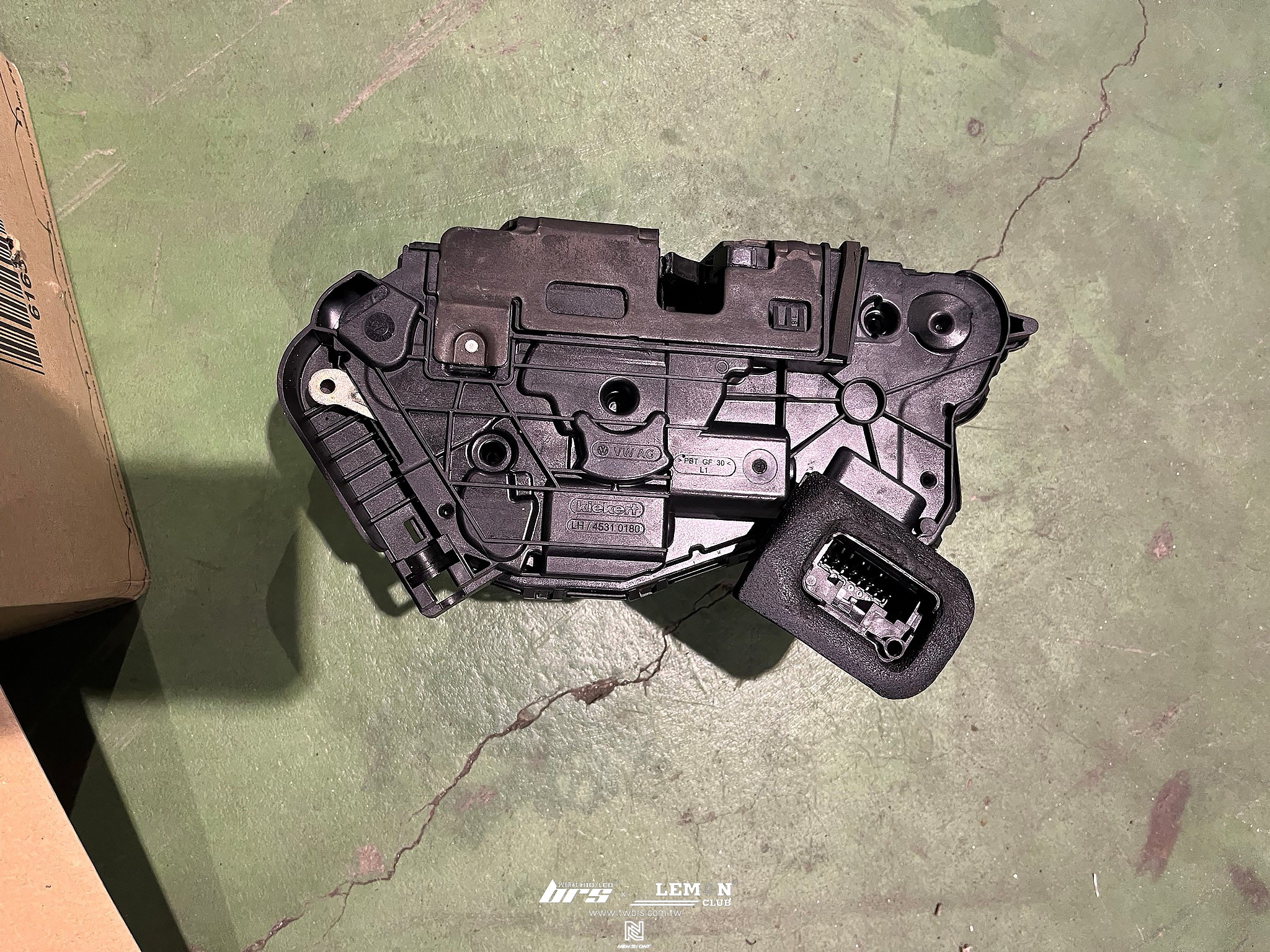 Skoda Kodiaq 安裝 駕駛座六角鎖