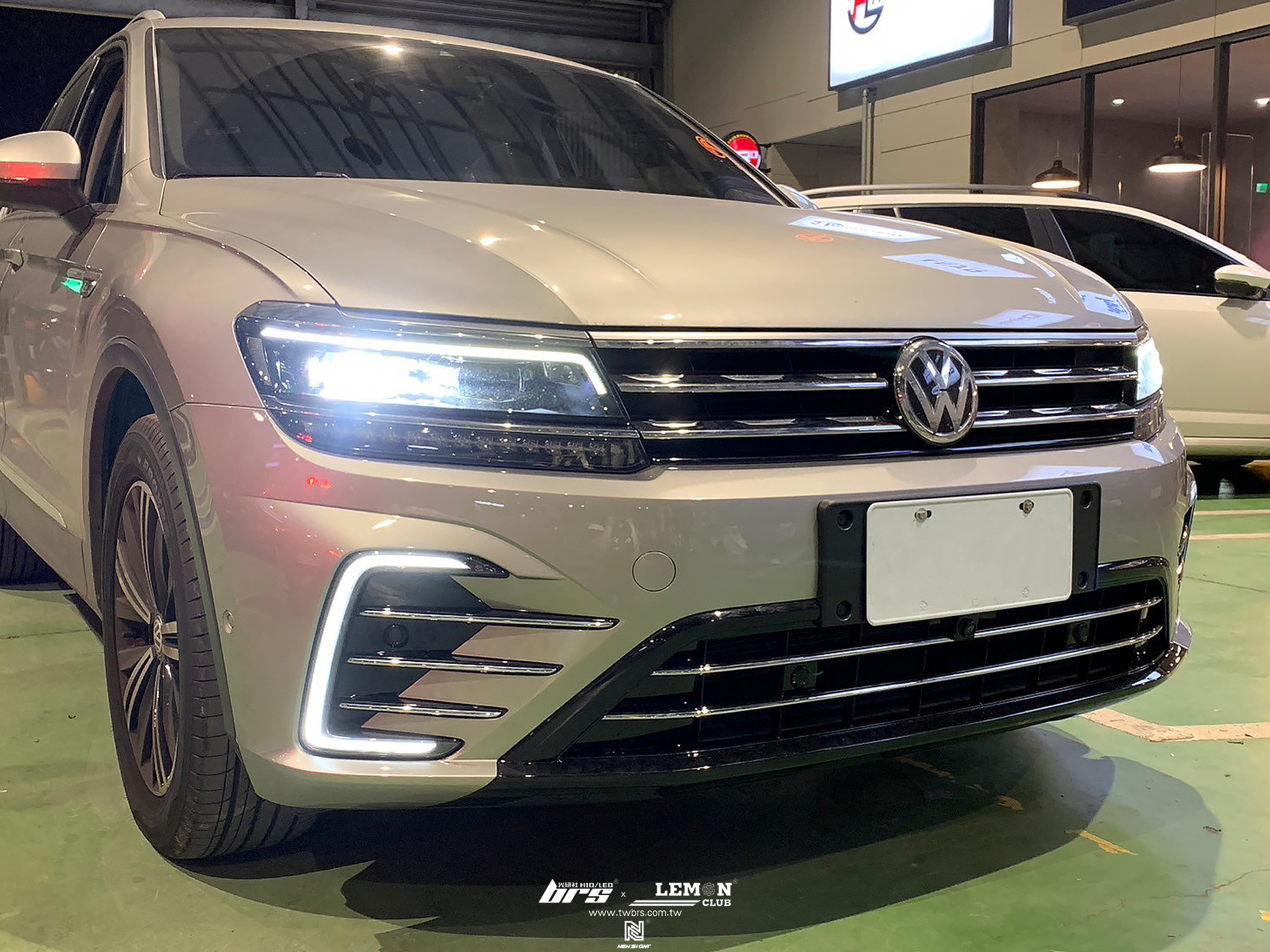 Volkswagen New Tiguan 安裝 PHEV 前保桿總成+環景校正