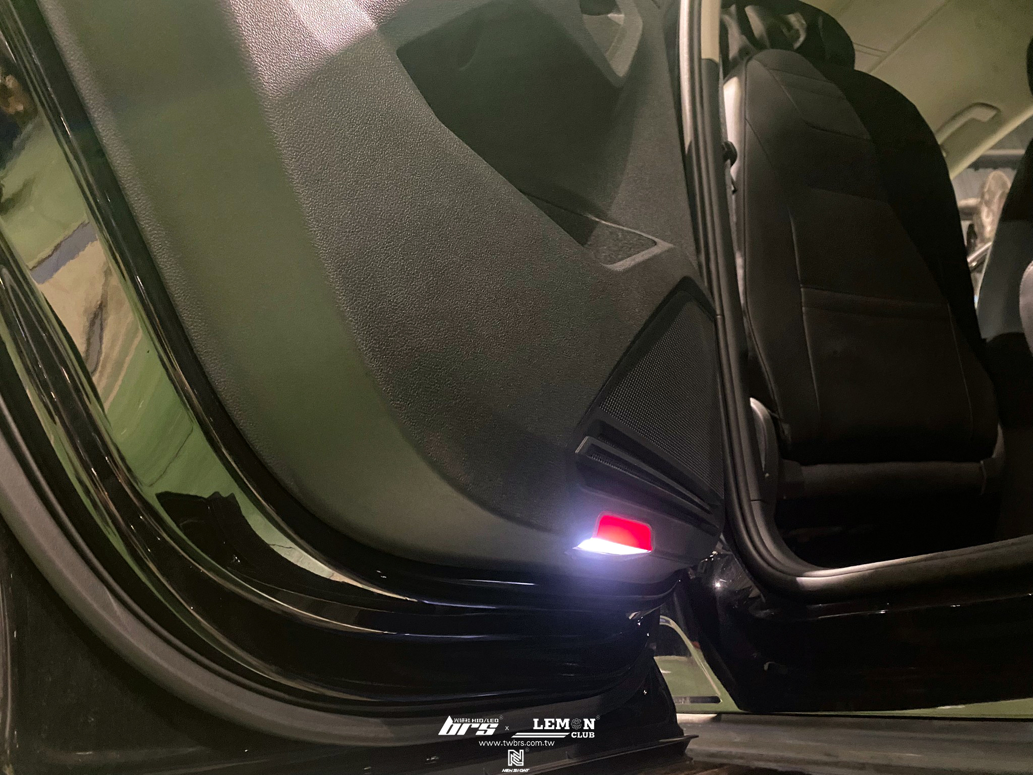 Volkswagen New Tiguan 安裝 門邊燈+21年式副廠動態流水尾燈