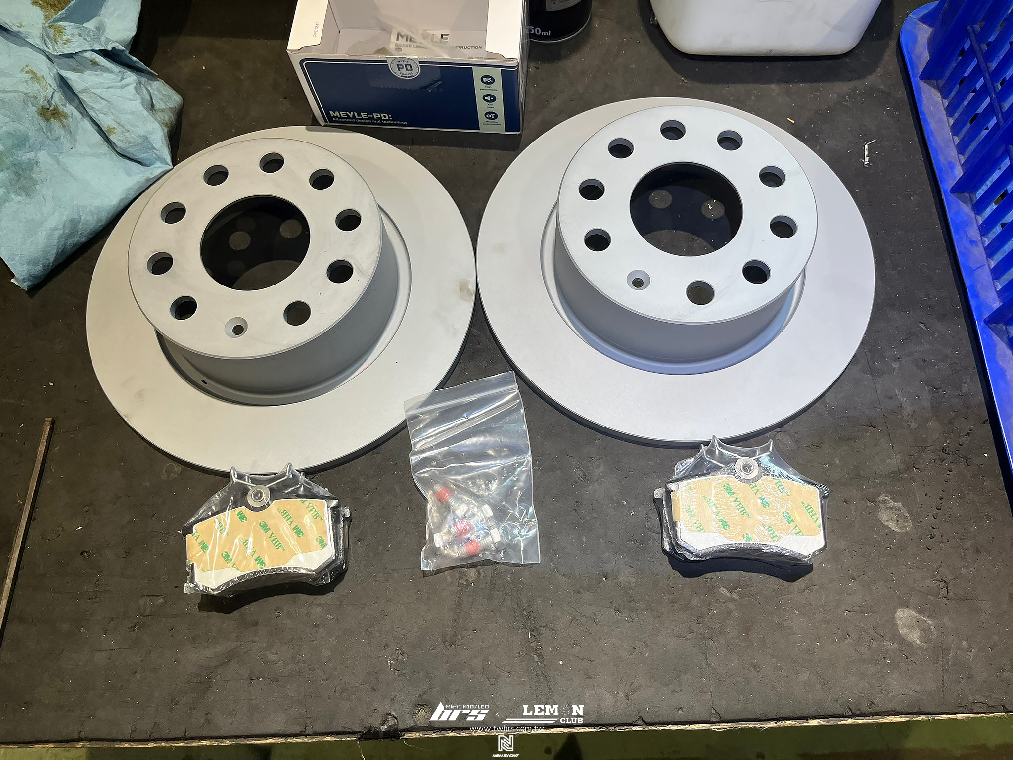 Skoda Octavia 保養(萊茵機油5W30+原廠機油芯+原廠洩油螺絲+墊片+Zimmermann 253x10mm後碟盤+MEyLE 後煞車皮